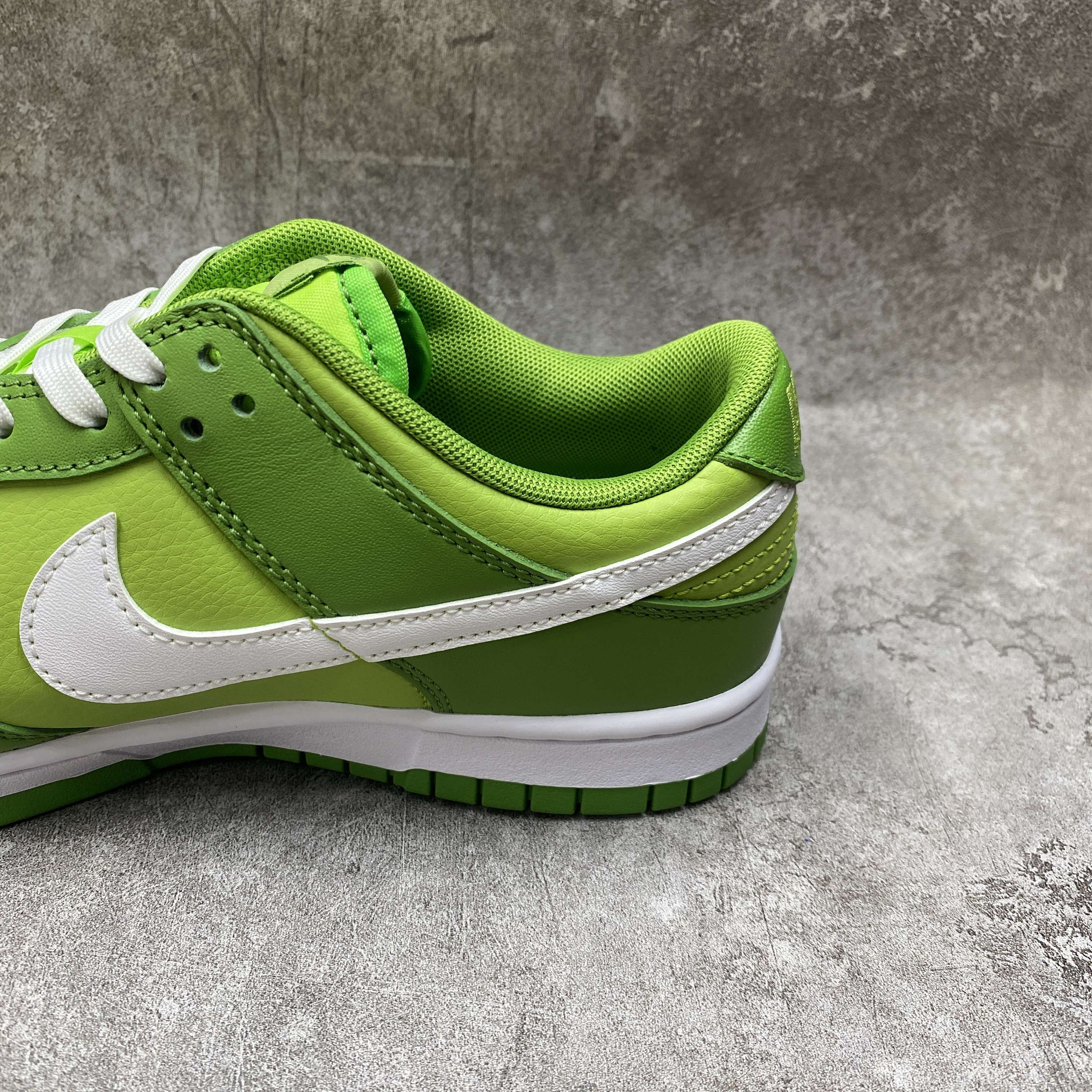 nike dunk low Ch10rophyll