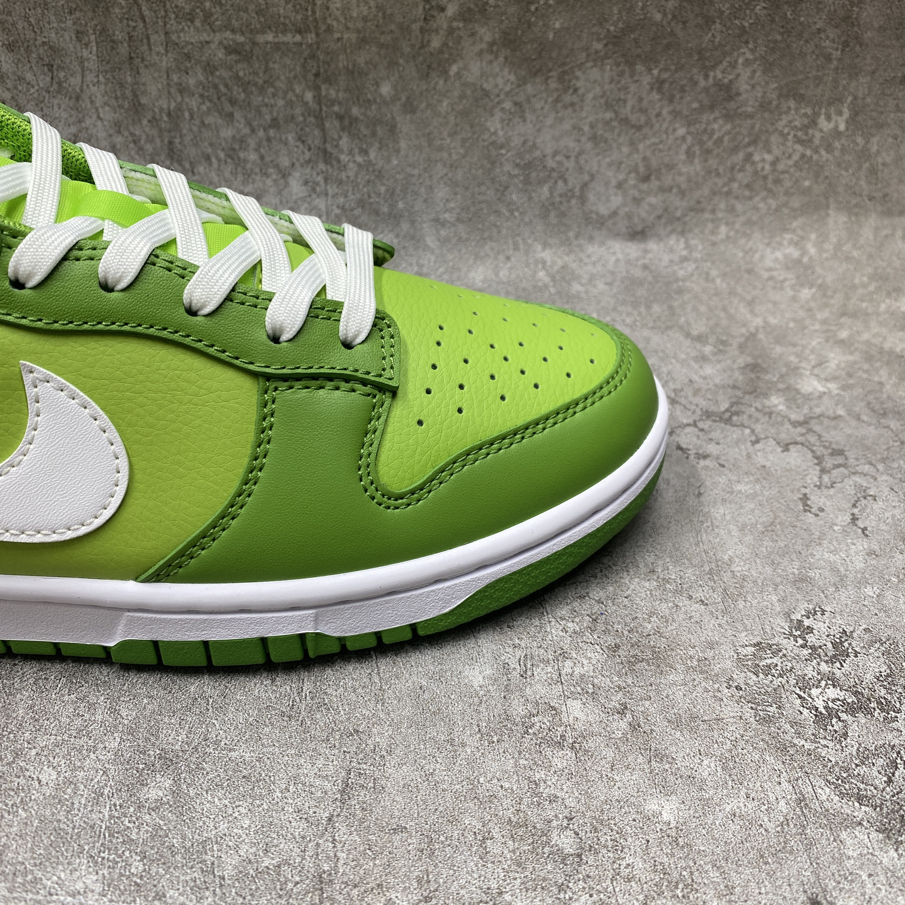 nike dunk low Ch10rophyll