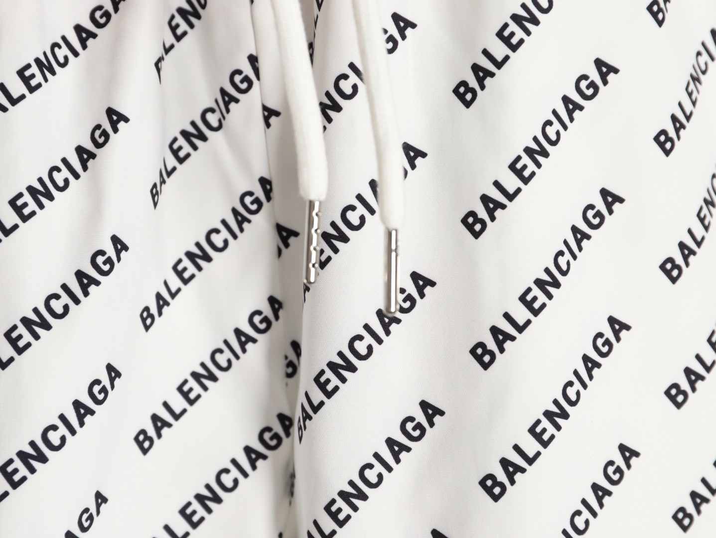 Ba*len*cia*ga 25ss shorts
