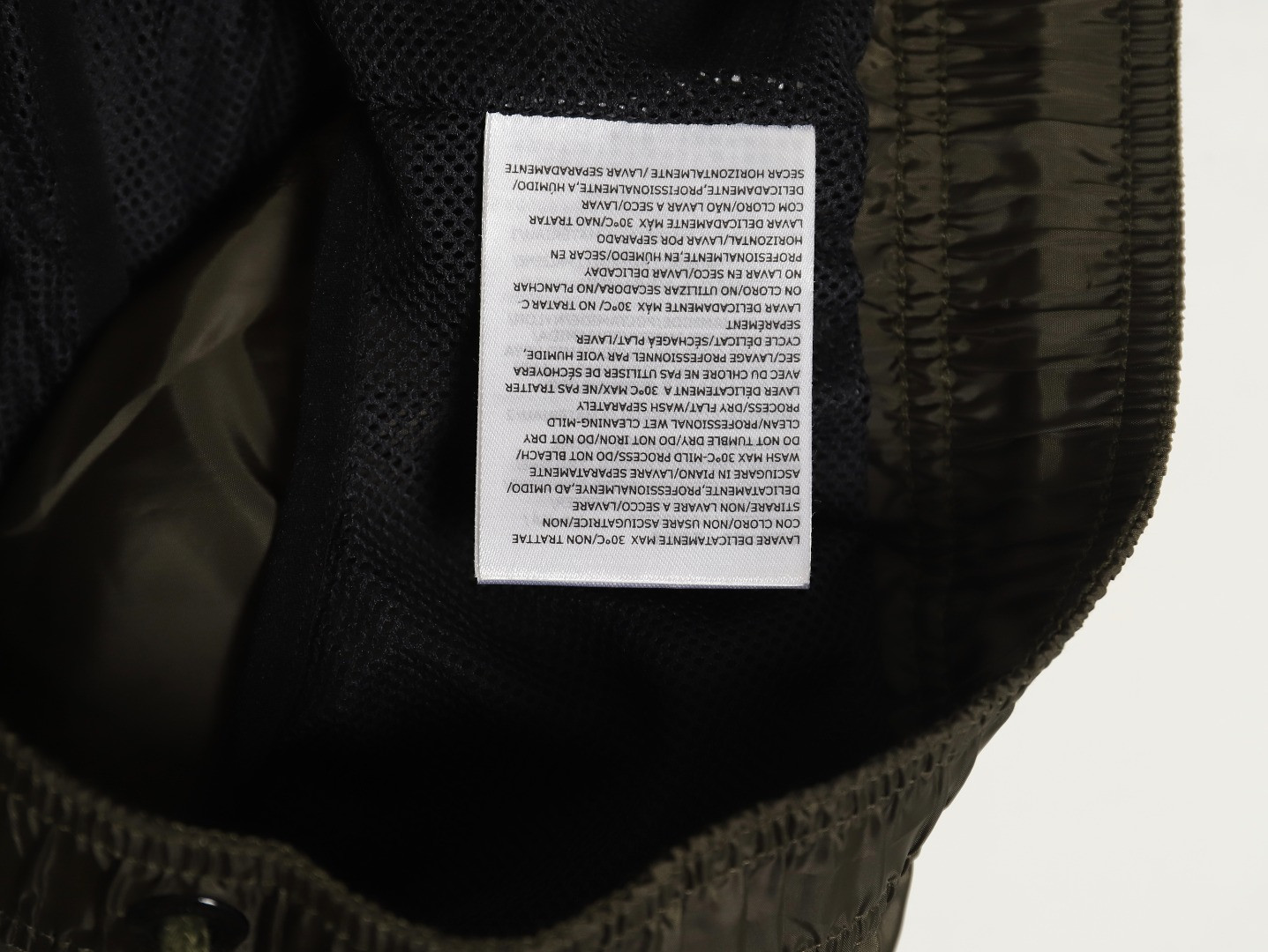 M0nc1er shorts