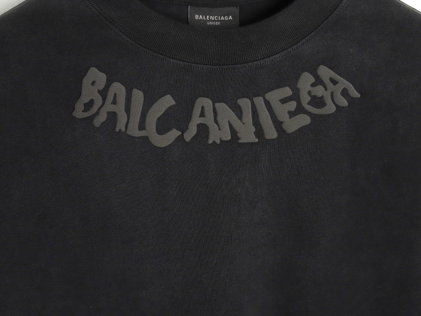 Ba*len*cia*ga short-sleeved t-shirt