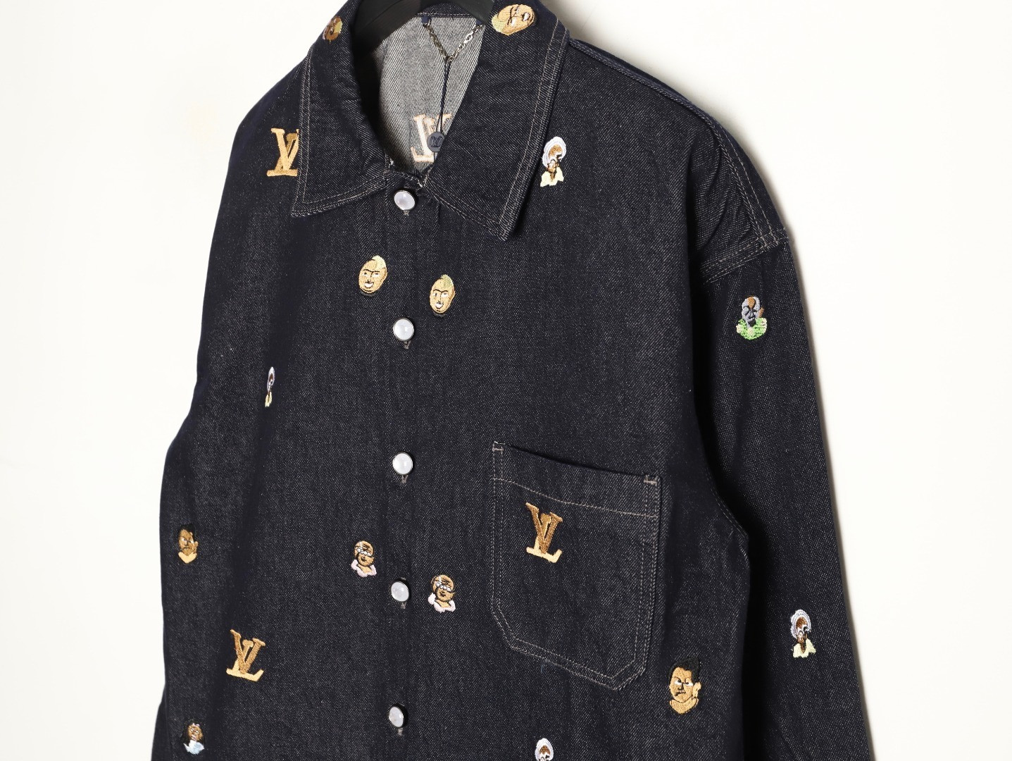 l0*is v*t0n lv De*1m coats suit