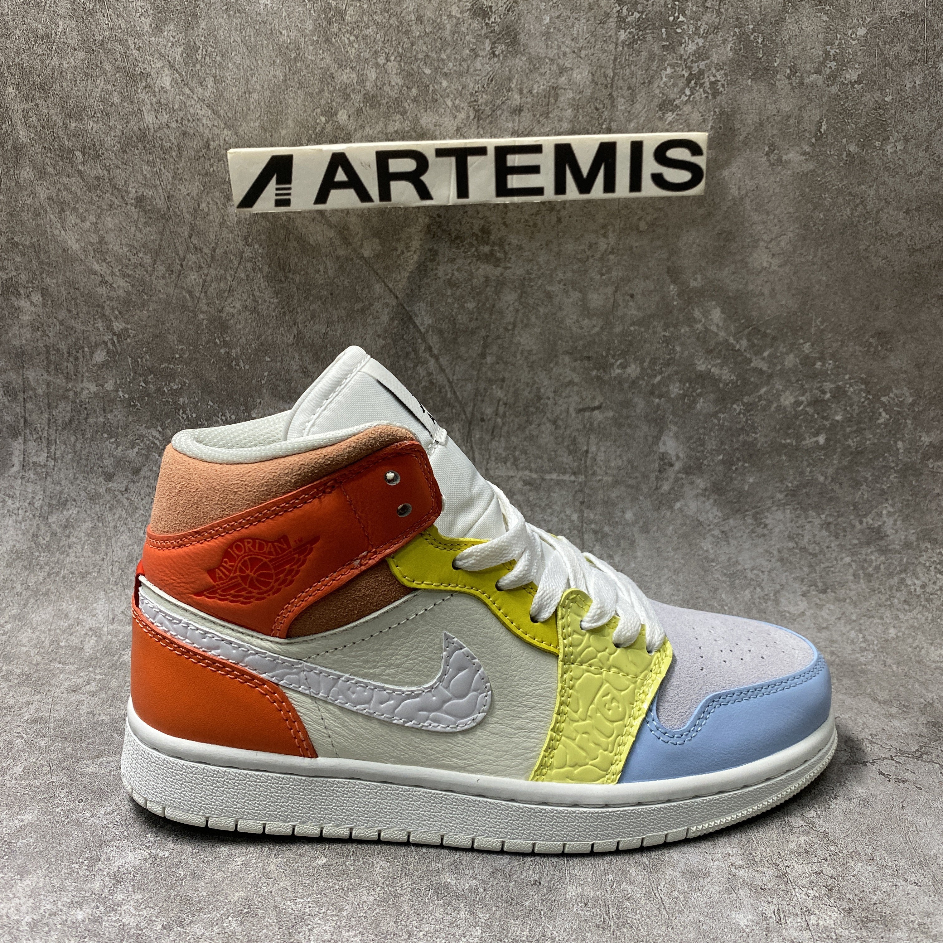 air jordan 1 mid to my first C0a*h