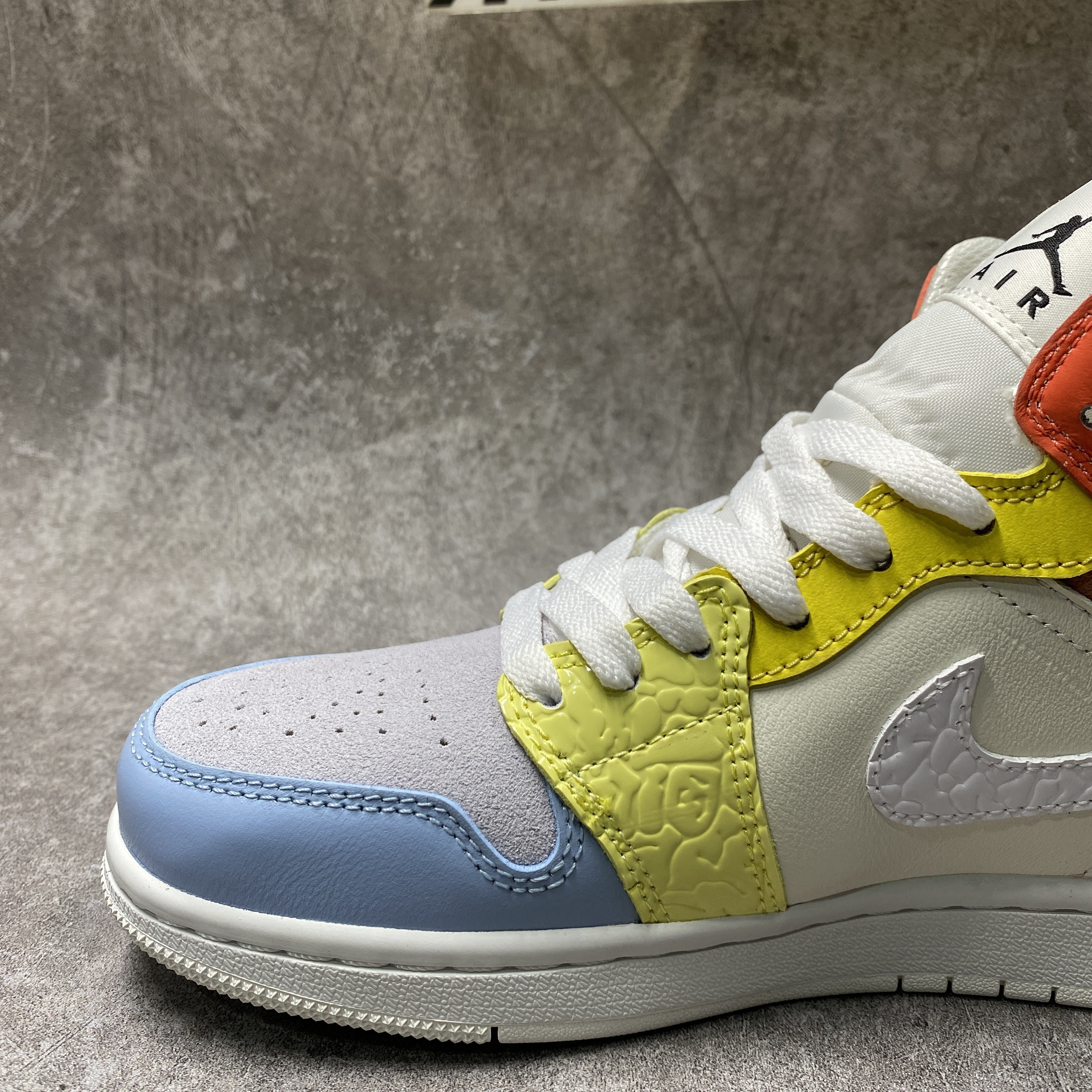 air jordan 1 mid to my first C0a*h