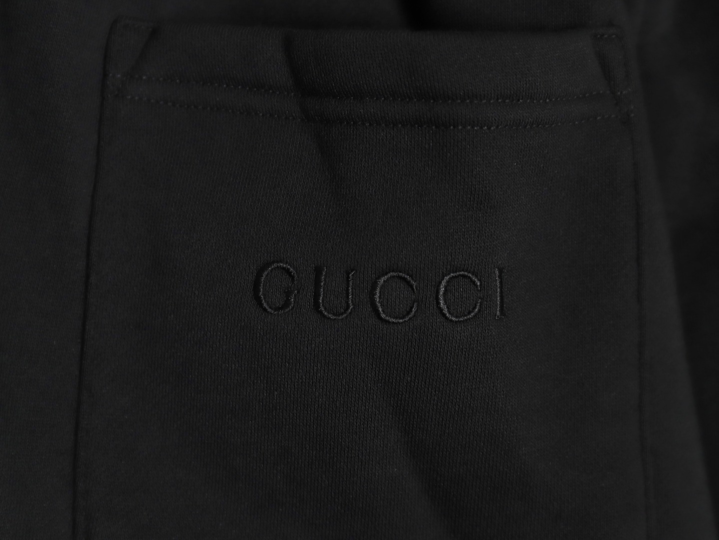 G*u*i guc fleece-lined pants suit
