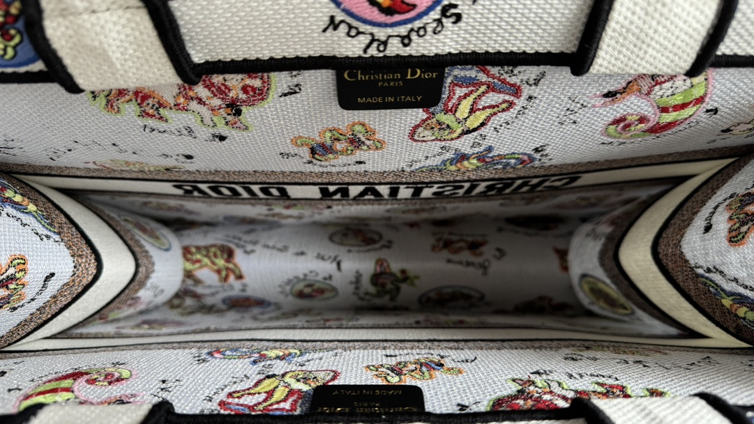 large D*or book tote white multicolor dragon zodiac embroider 16.5 x 14 x 7.5 inches