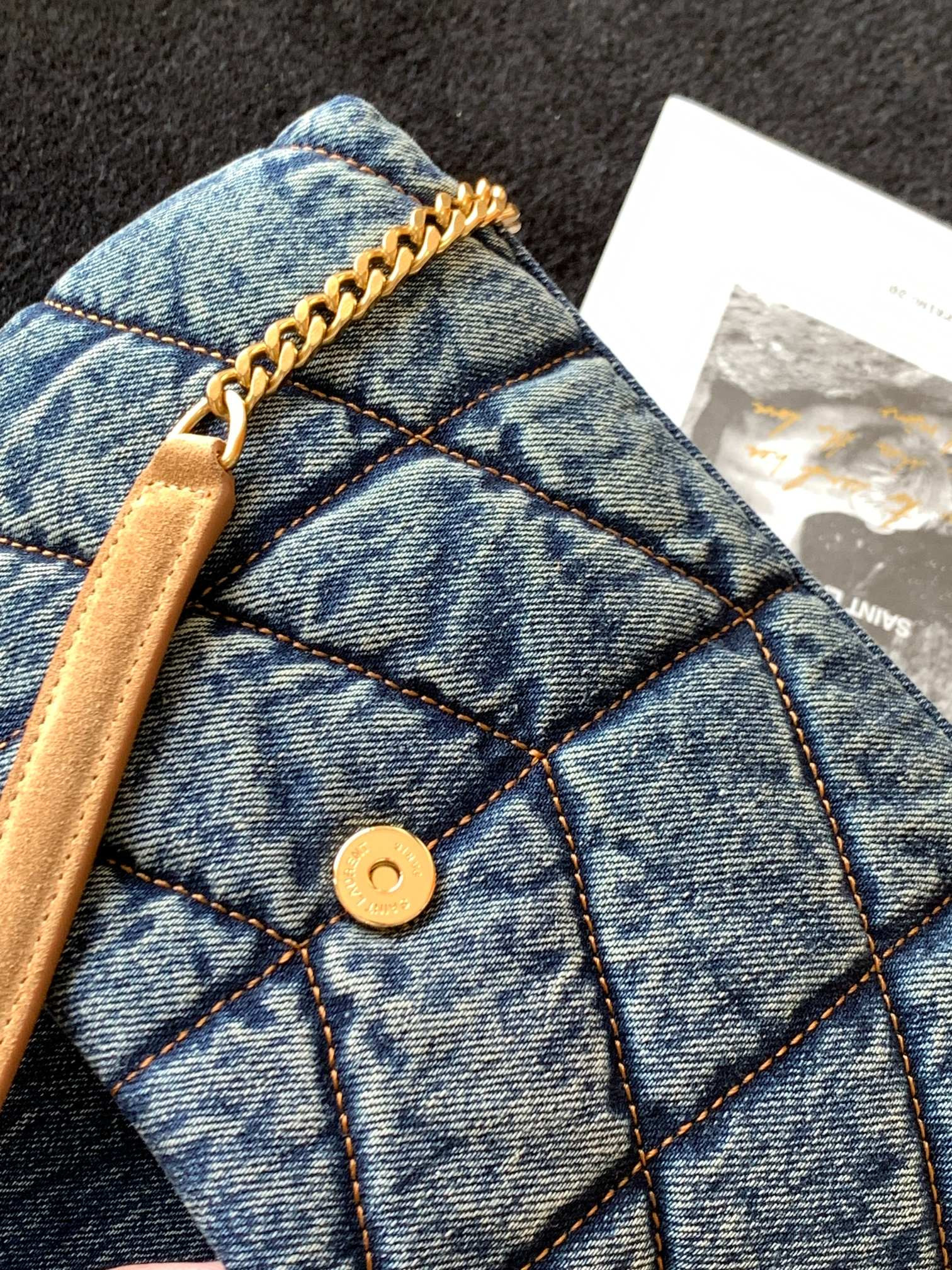 y*l puffer in suede and De*1m rodeo blue 23 x 15.5 x 5.8 cm