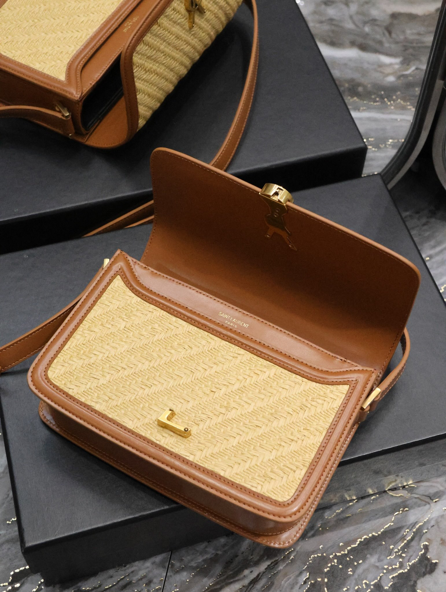 y*l solferino medium satchel in raffia and vegetable-tanned leather natural sand and bR1ck 9.8 x 6.7 x 2 inches