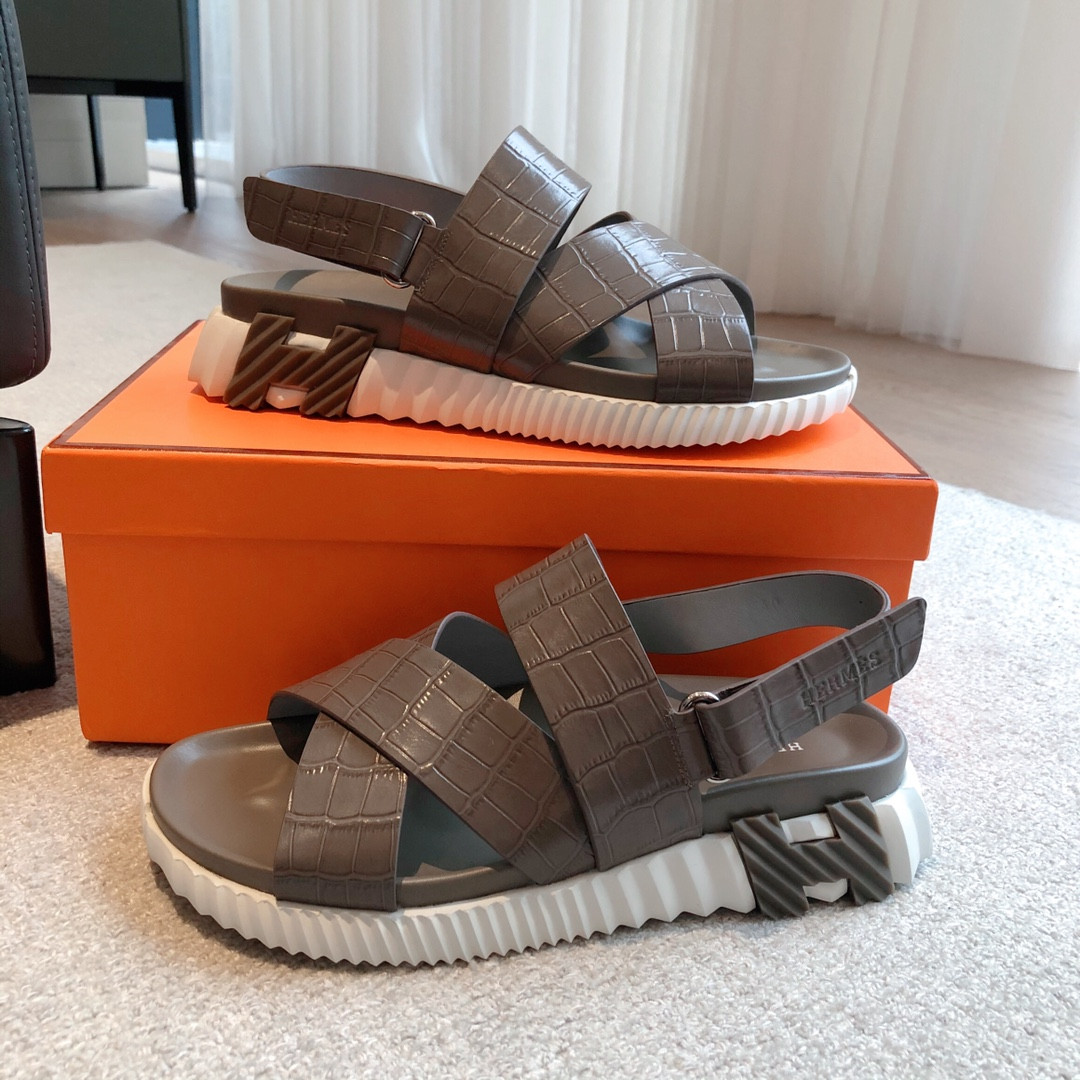 ua H**me5 electric sandal