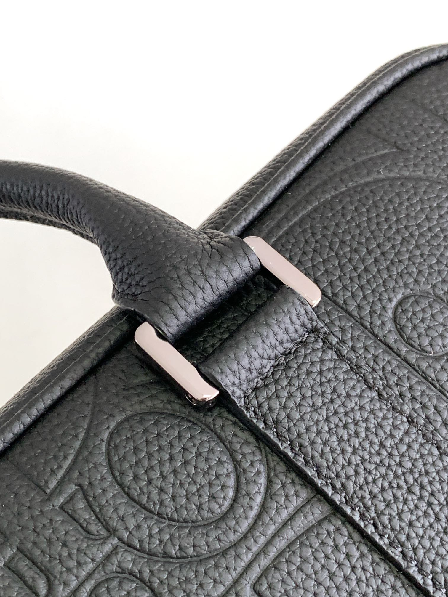 D*or zipped briefcase  black D*or gravity leather and black grained calfskin 37 x 28 x 6 cm