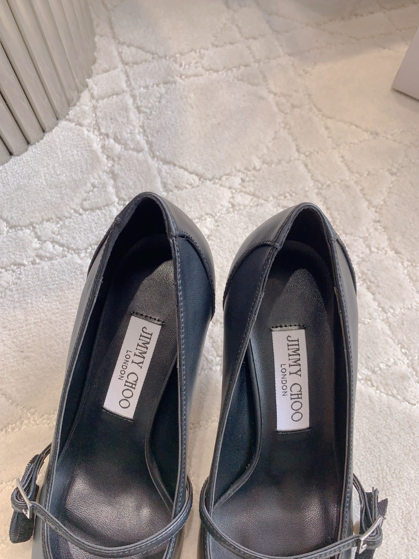 ua Ji*y Ch* aren pumps 6.5cm