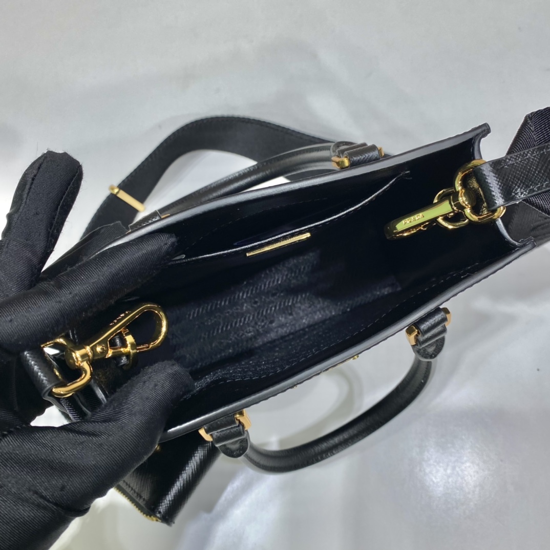 Pra*a saffian tote1ba333-17*19*6cm