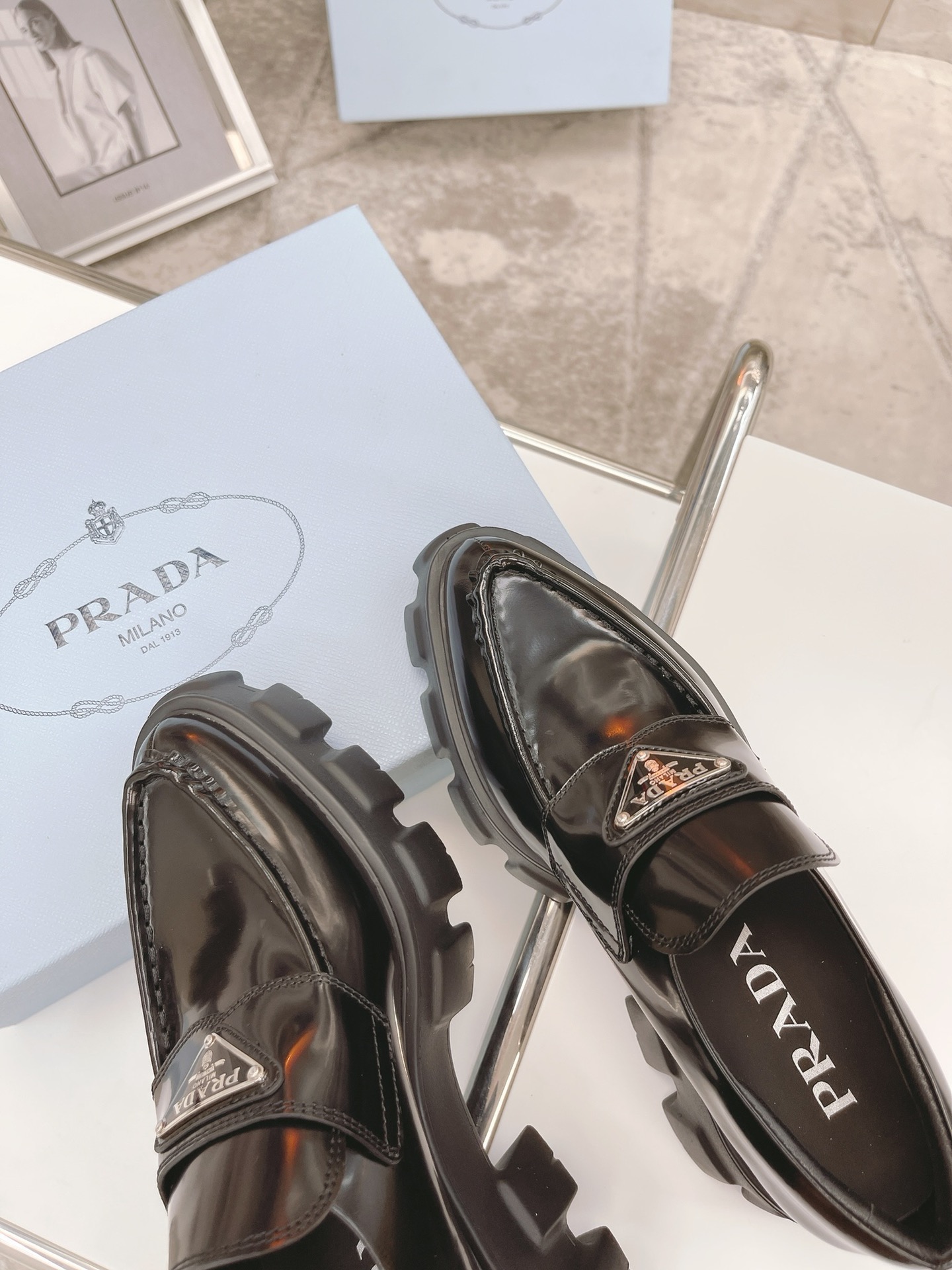 Pra*a loafers 2022ss