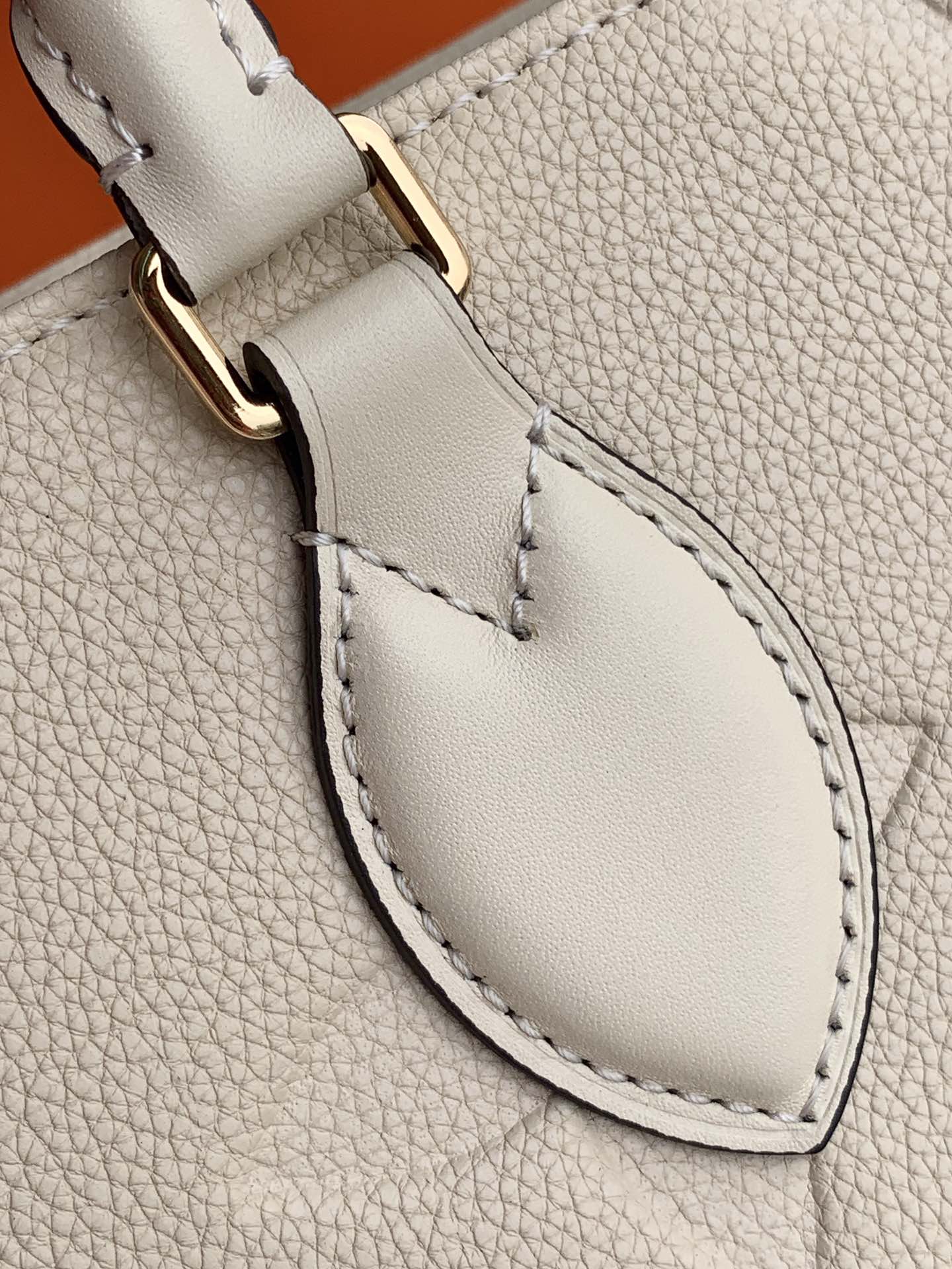 l0*is V*t0n small onthego handbag-35*28*15cm