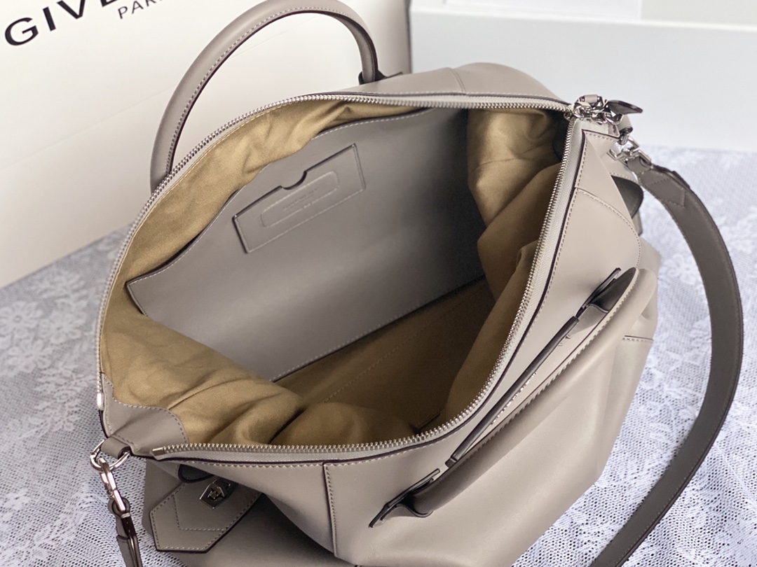 G1uenchy antigona soft tote-30*8*25&45*9*35cm