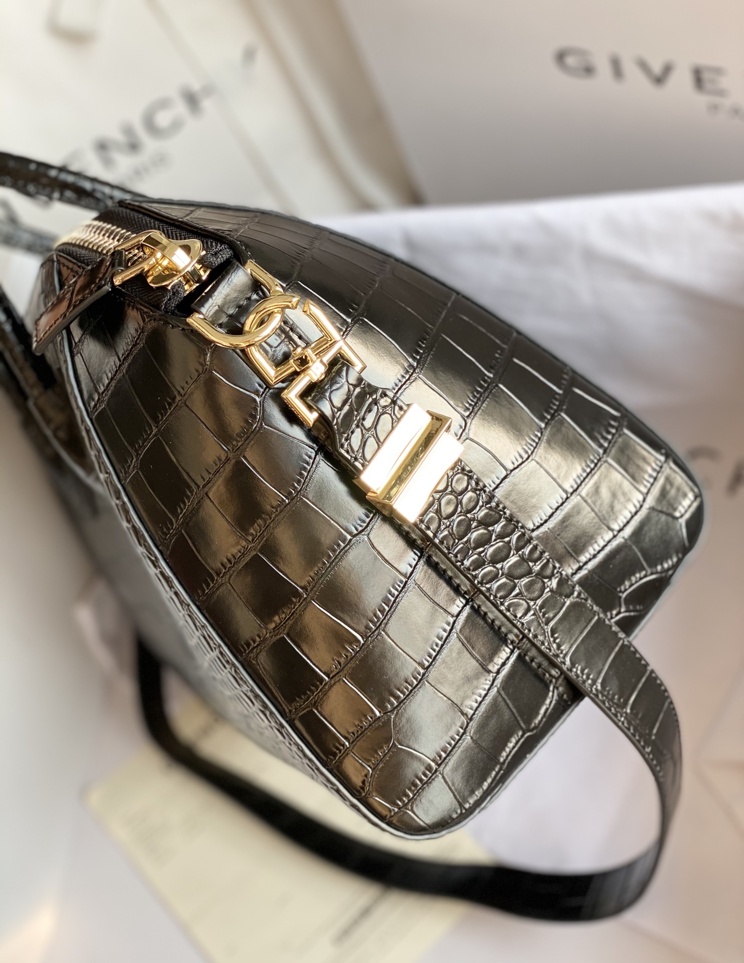 G1uenchy antigona handbags-33*18*26*41cm
