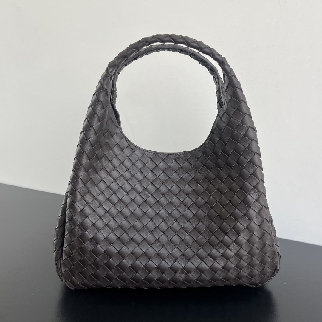 b0tt*ga Ven*ta campana bag-39x25x18.5cm