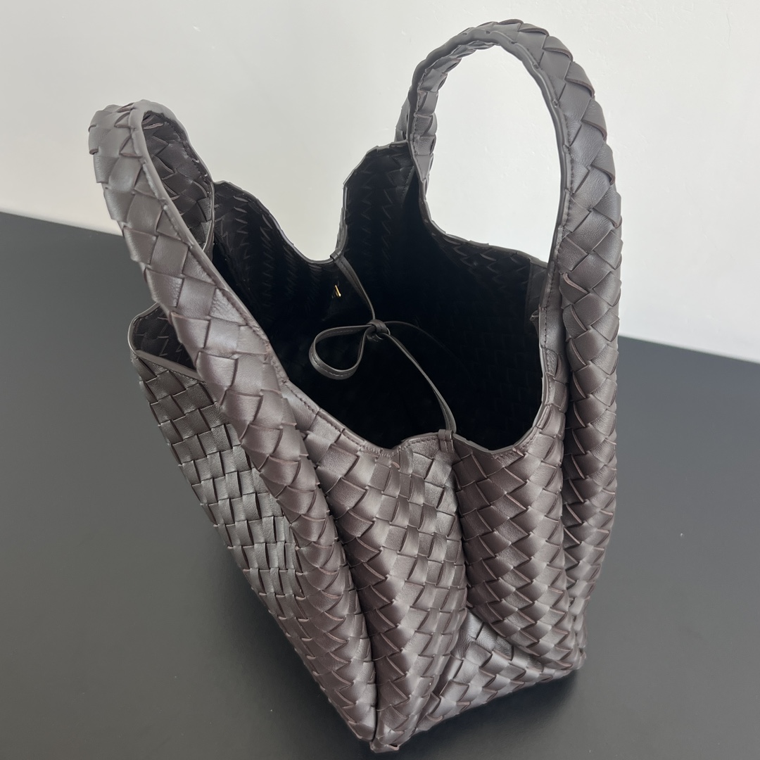 b0tt*ga Ven*ta campana bag-39x25x18.5cm