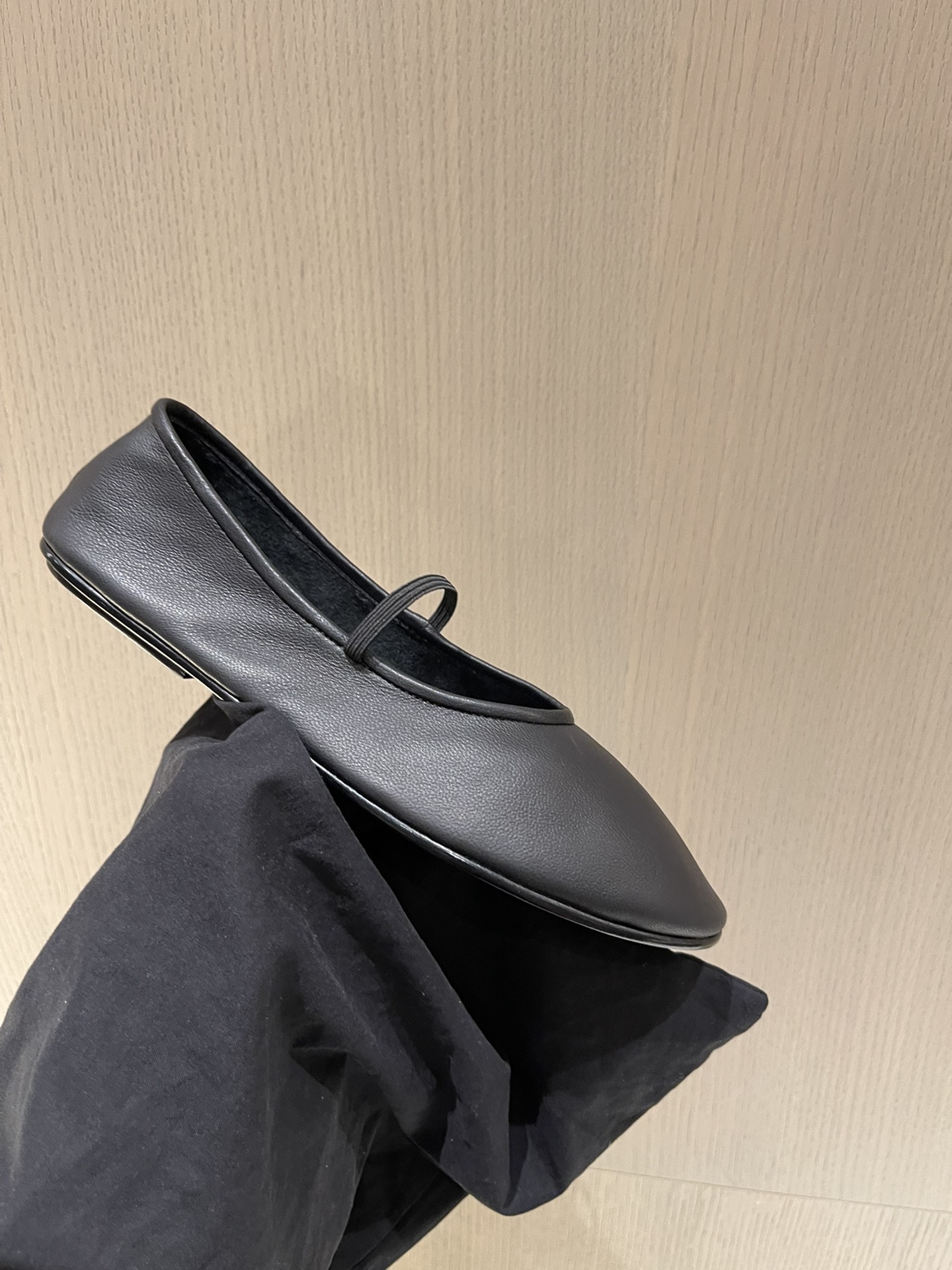 T*e R0w ballet single shoes