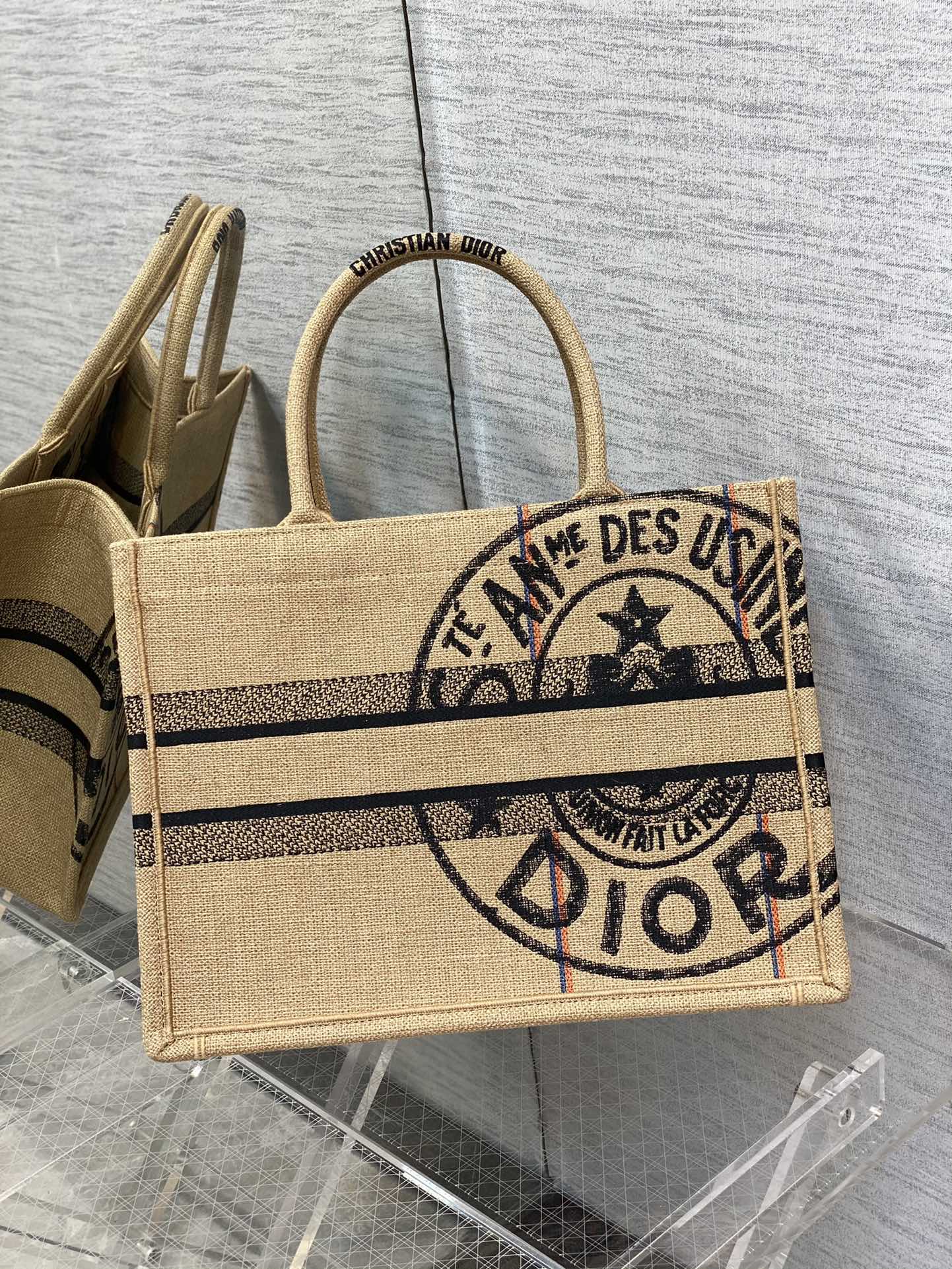 D*or small book tote-36.5cm