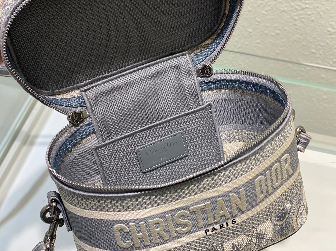 D*or cosmetic bag-18*.5*13*10.5cm