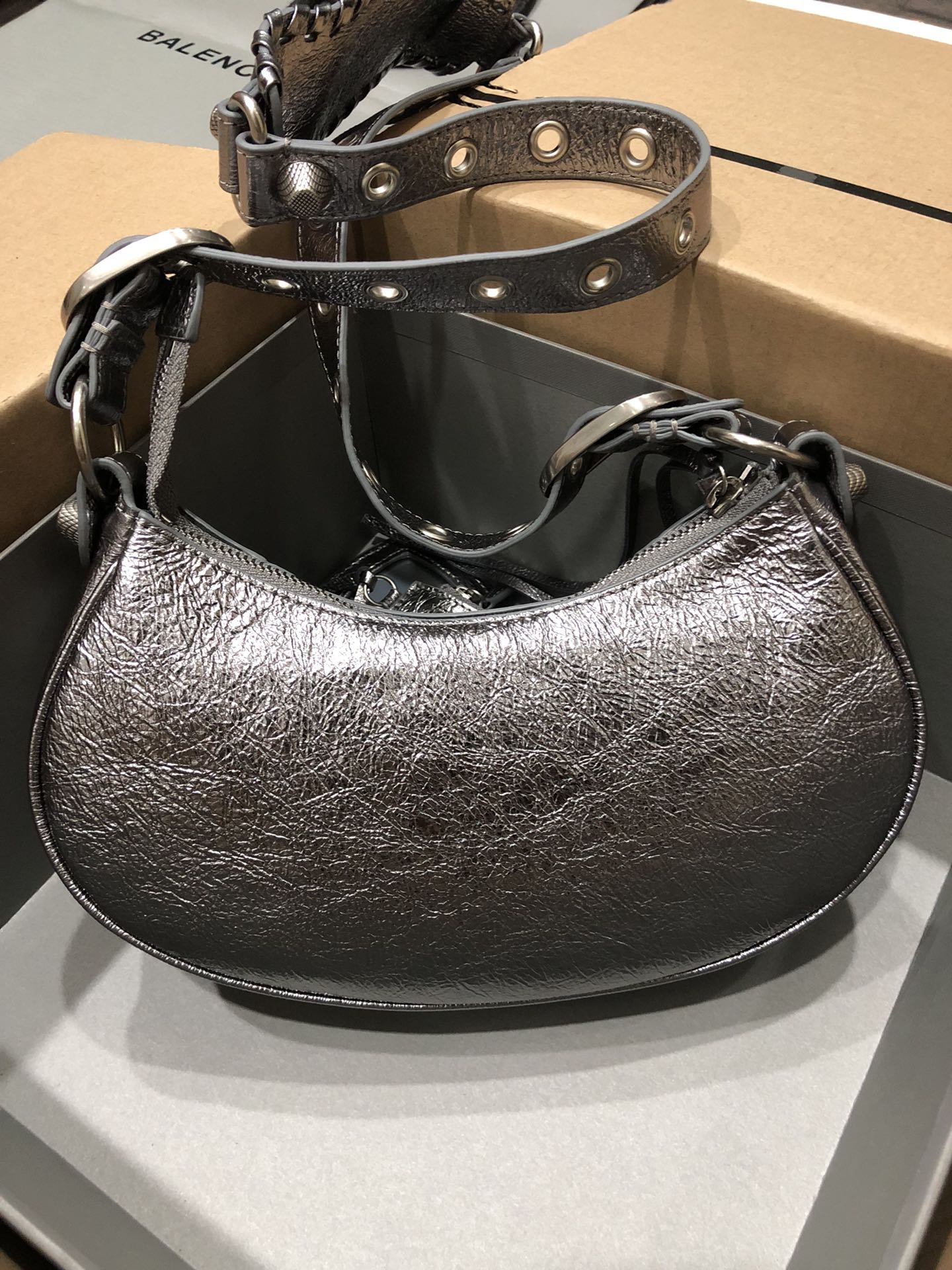 Balenciag Le Cagole Handbags-33*16*8CM