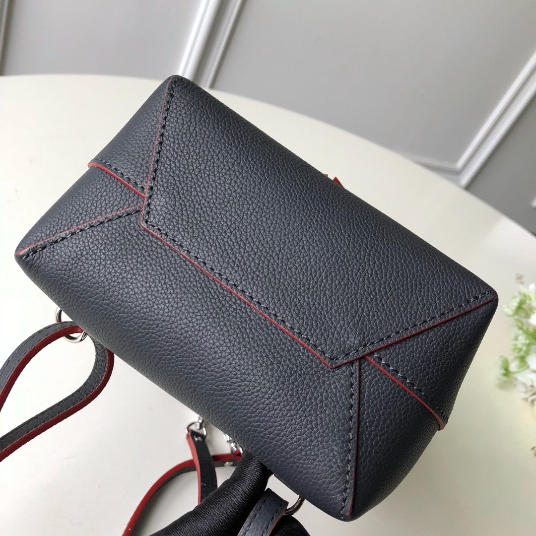 l0*is V*t0n backpack m54573-16*19.4*10cm