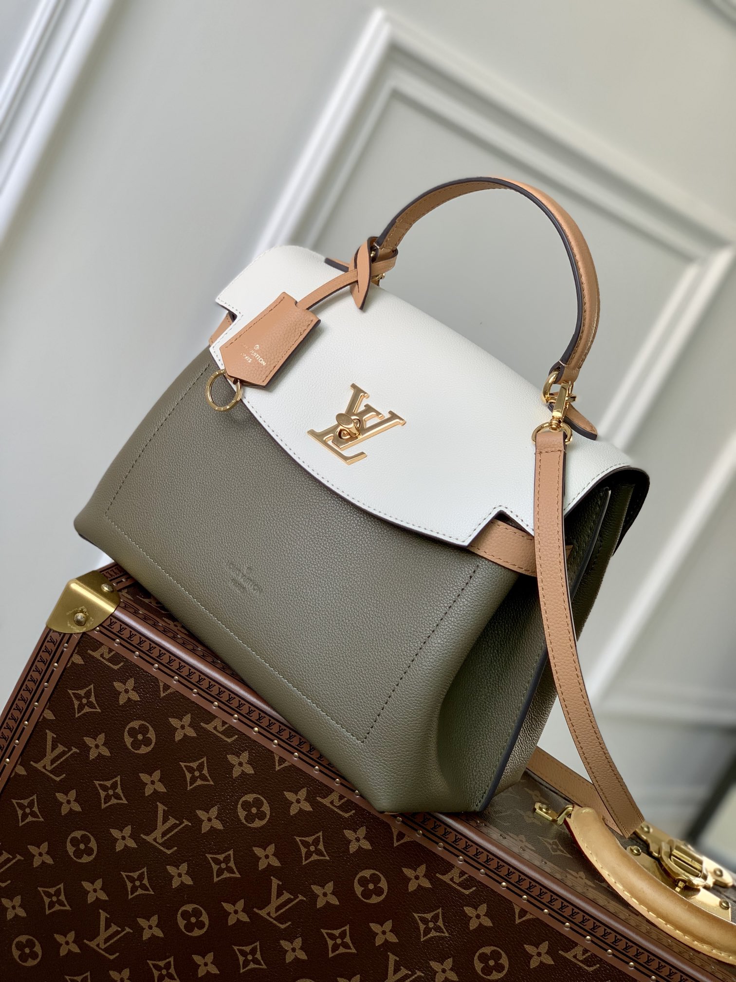 l0*is V*t0n lockme ever m51395-31*46*17cm