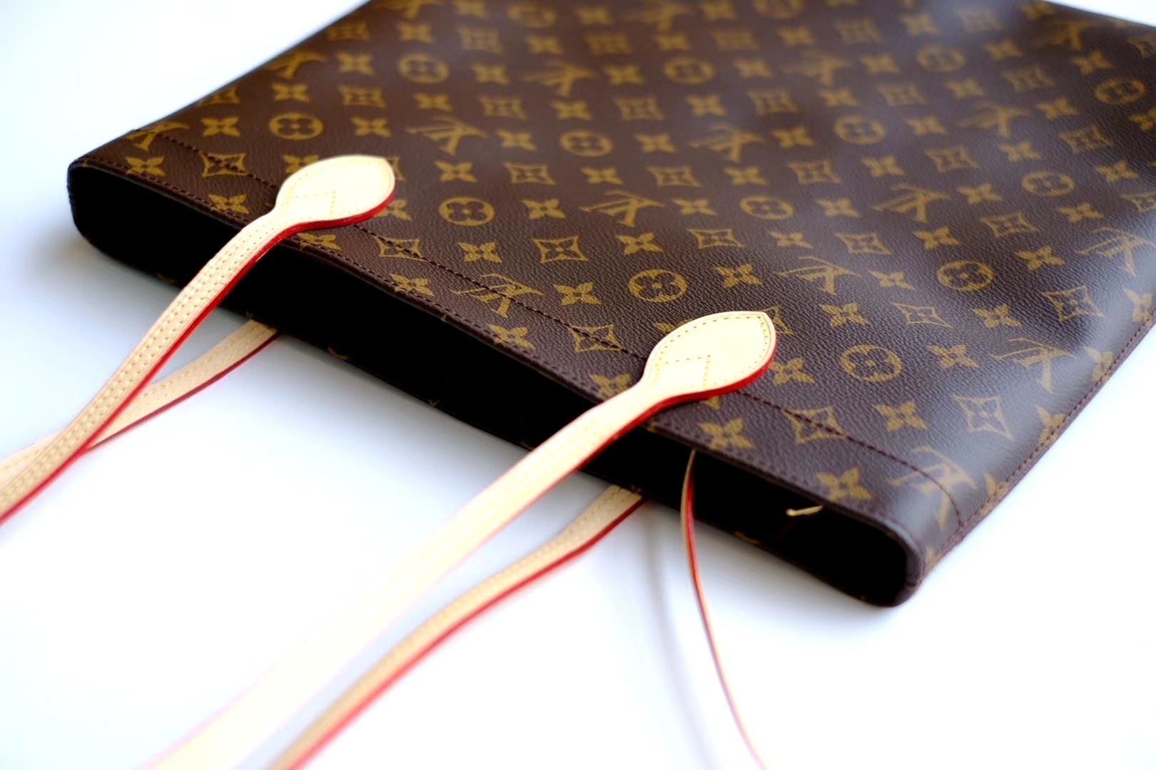 l0*is V*t0n carry it bag-m45199-37*38*3cm