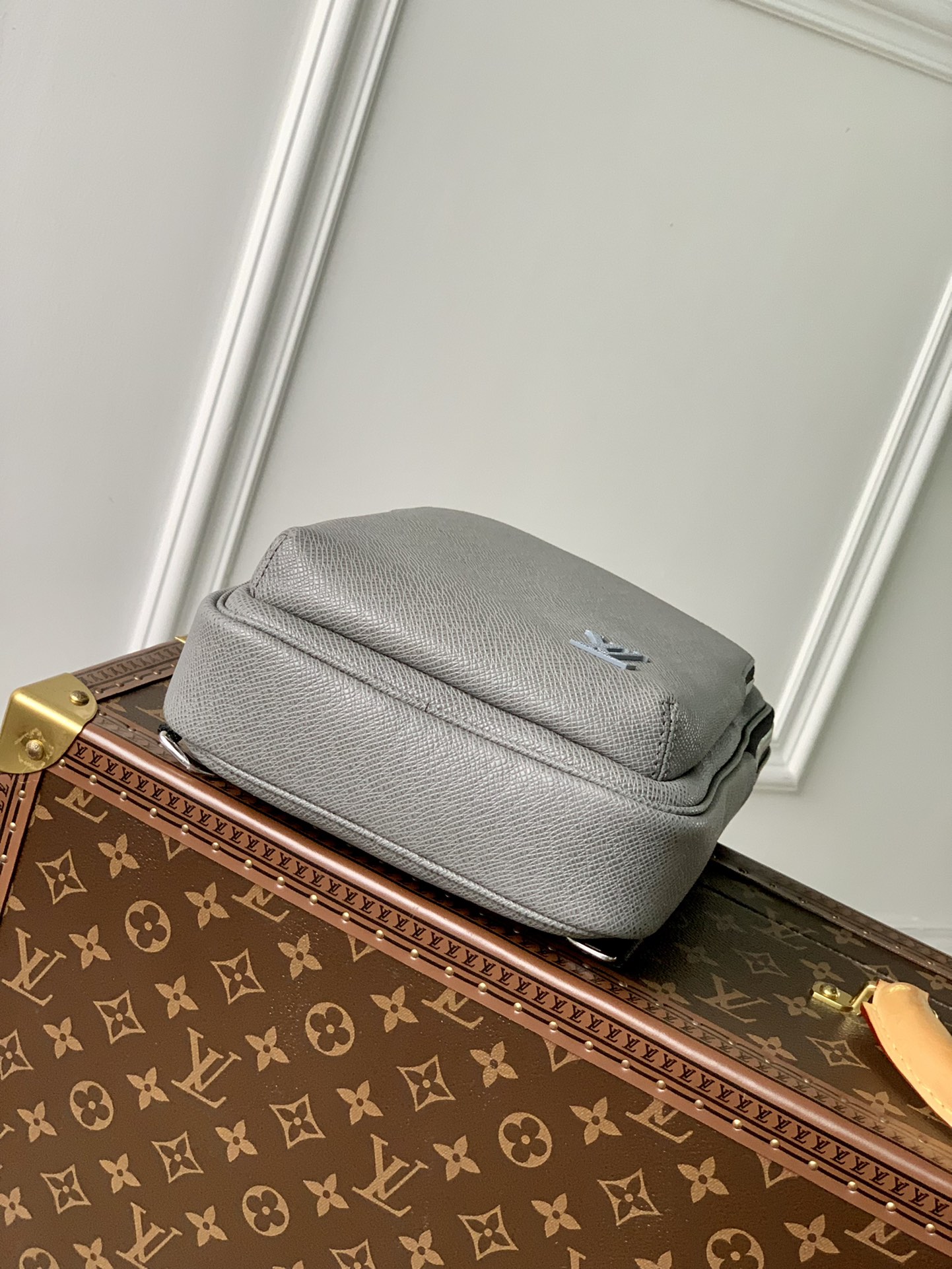 l0*is V*t0n damier graphite avenue bag-20 *31 x*10cm