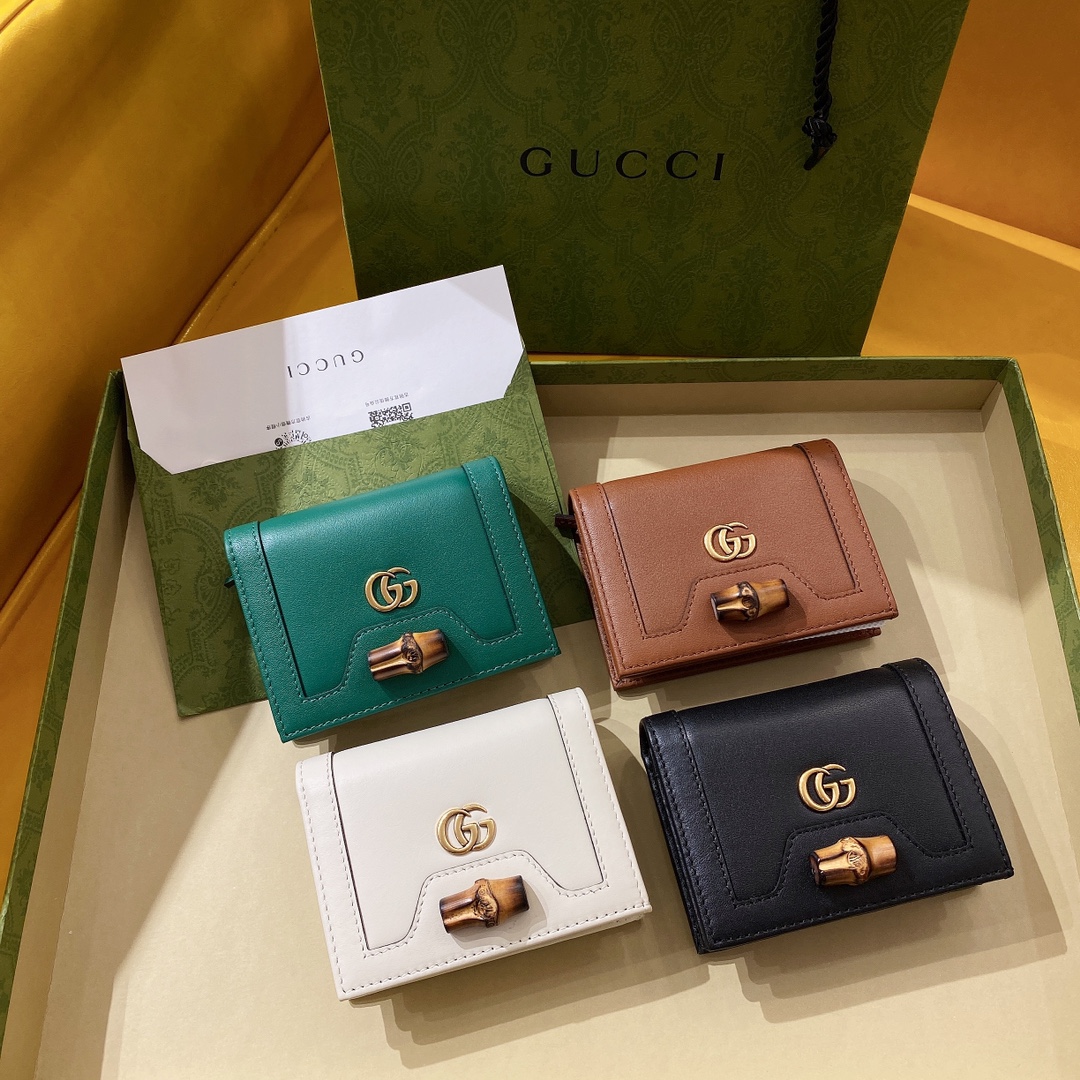 G*u*i wallet-11*8* 2.5cm