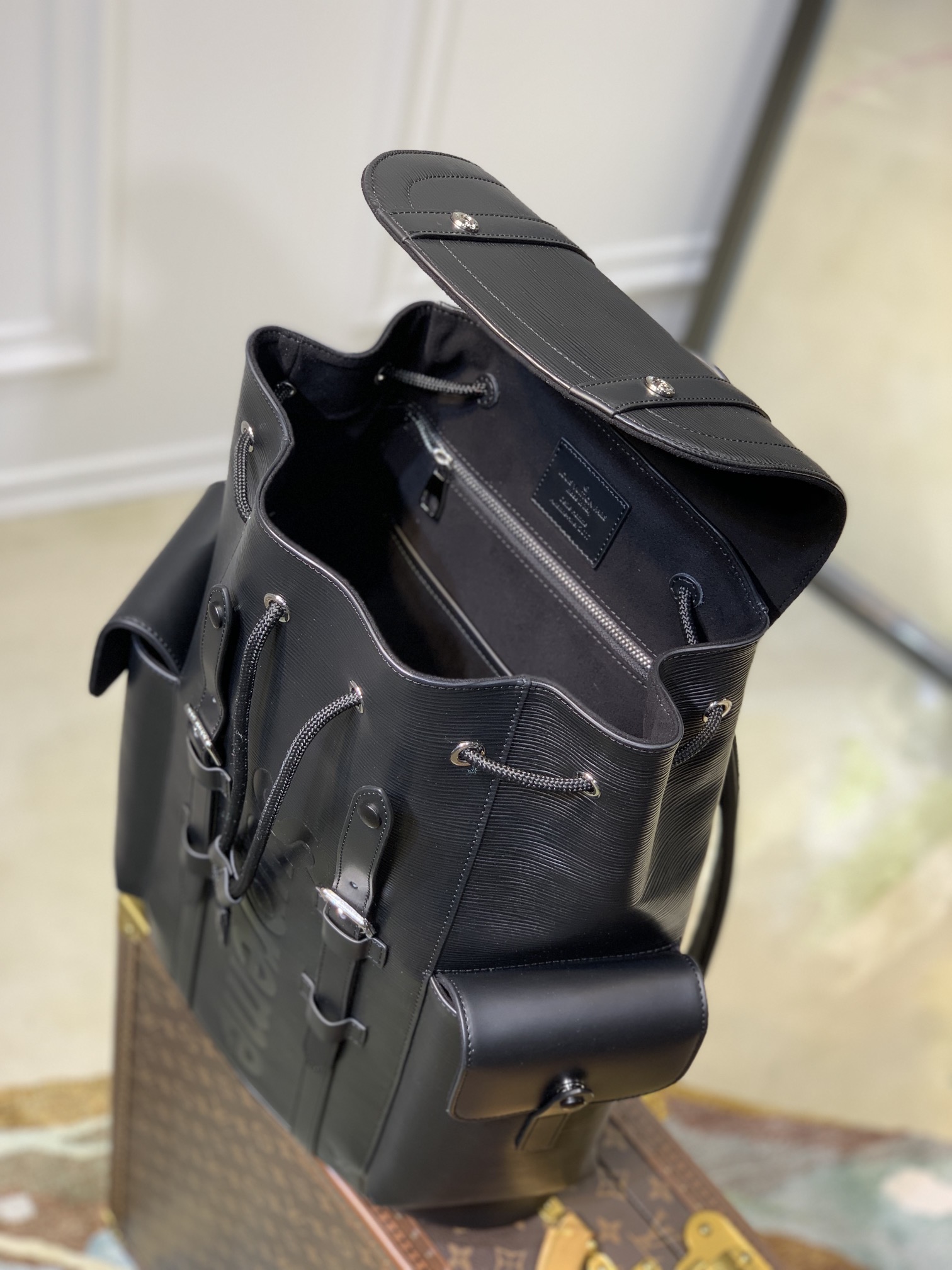 l0*is v*t0n S*p*ebackpack-m41379-34*13*47cm