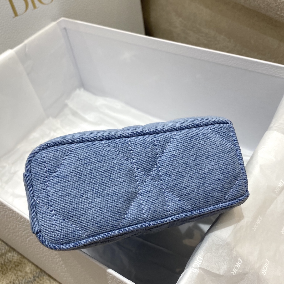 D*or lady bag-26 x 13.5 x 5 cm