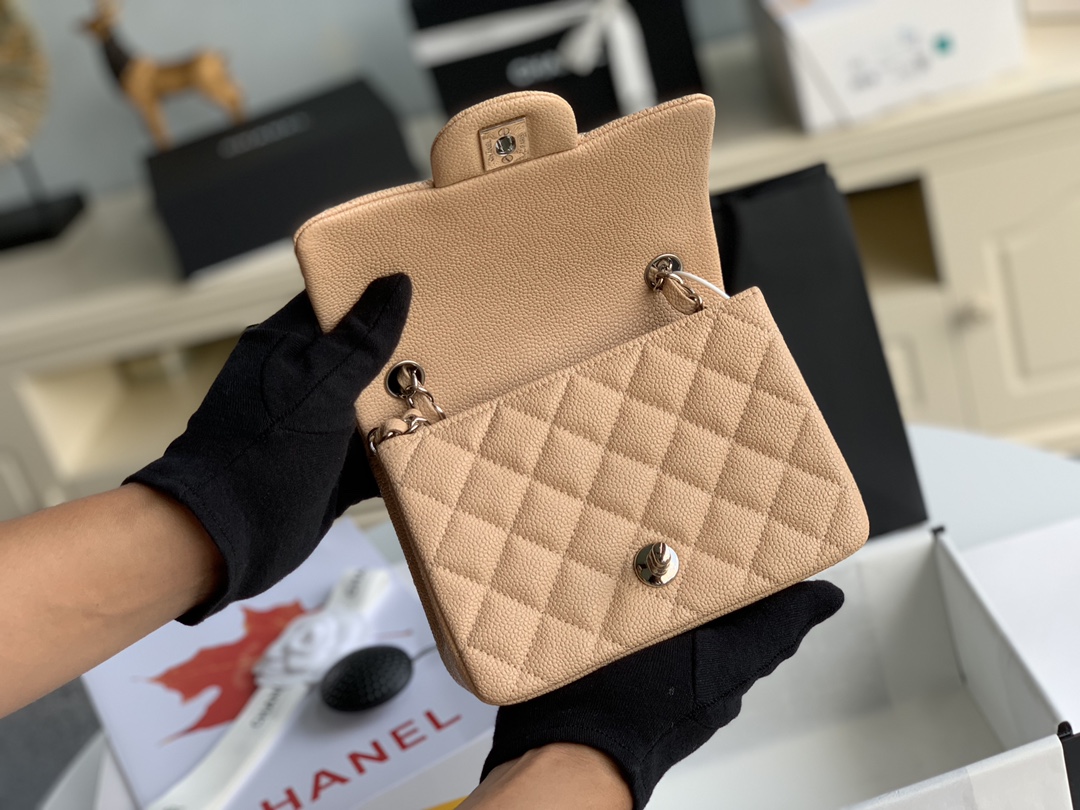 Ch@nel Flap Bag-Lambskin-Silver Hardware-17CM