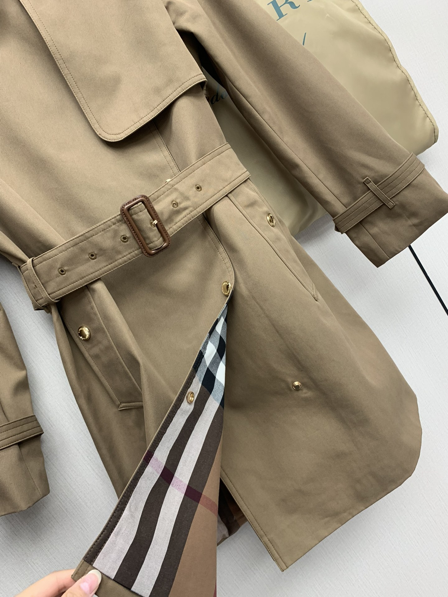 B**rry 204ss trench