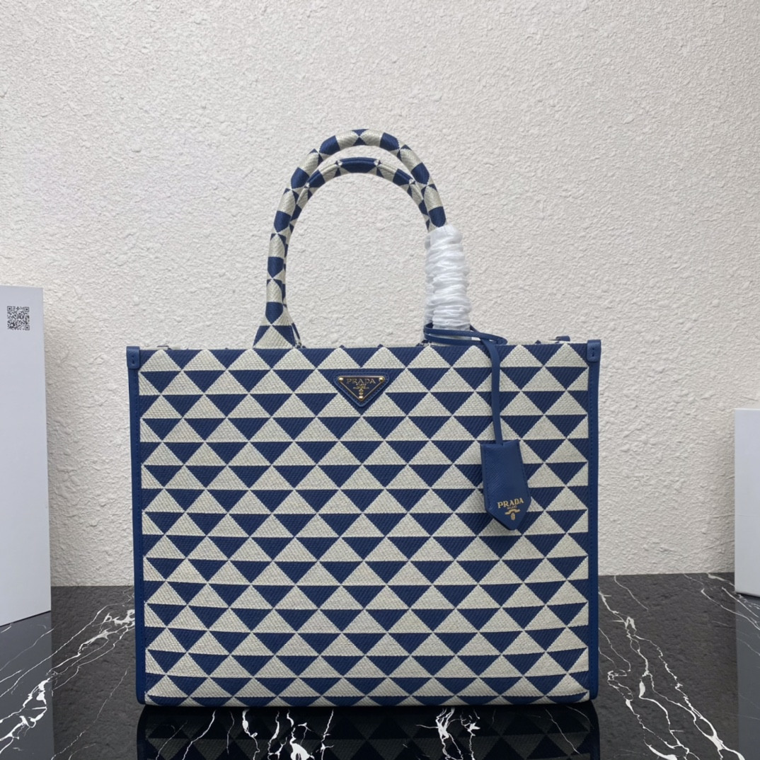 Pra*a small tote in saffiano leather 1ba356-39*31*11cm