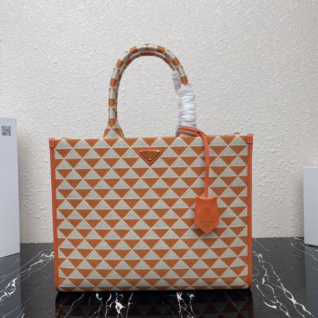 Pra*a small tote in saffiano leather 1ba356-39*31*11cm