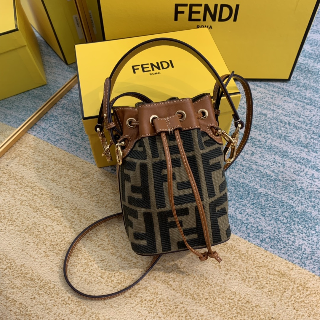 F**di mini mon tresor bag -12x18x10cm