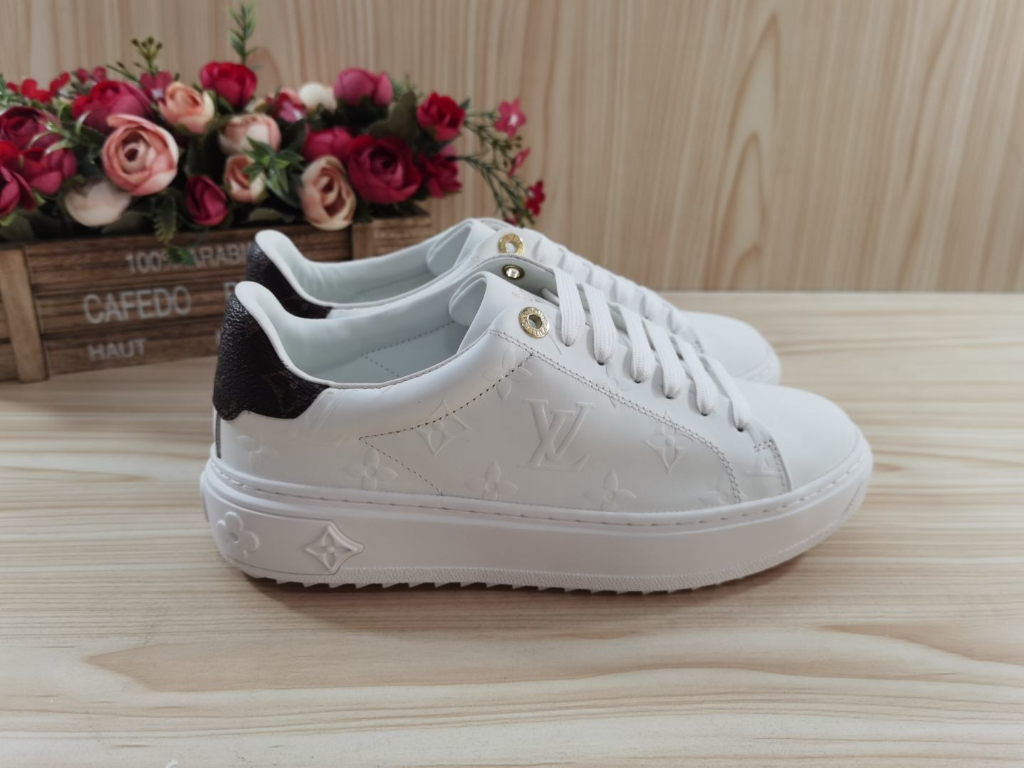 l0*is V*t0n sneakers(eu35-eu45)