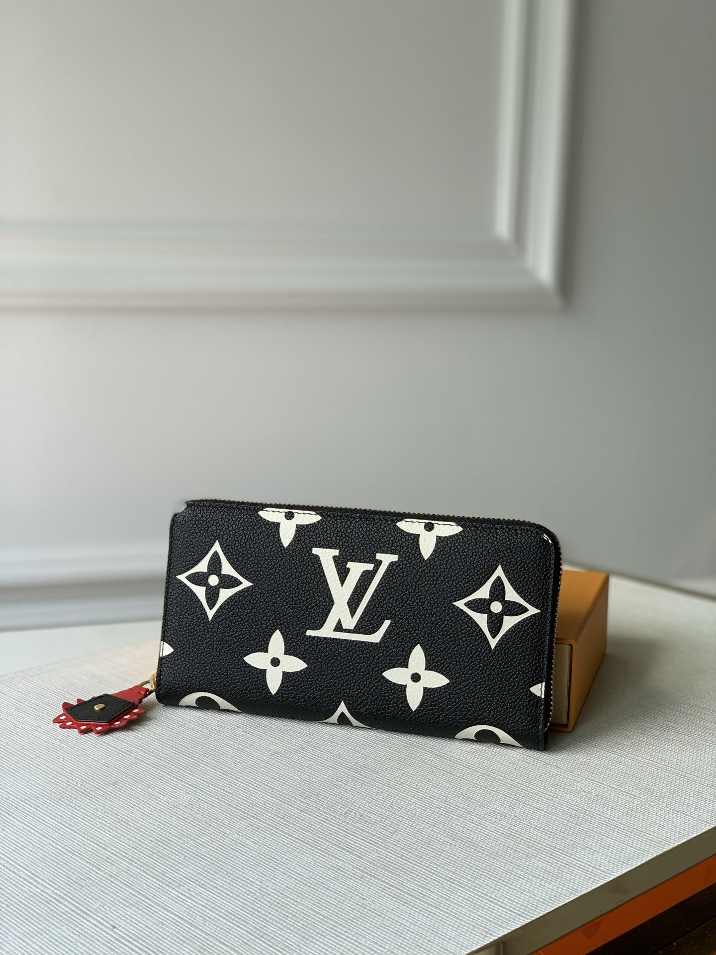 l0*is V*t0n zippy wallet m69520-19*10cm