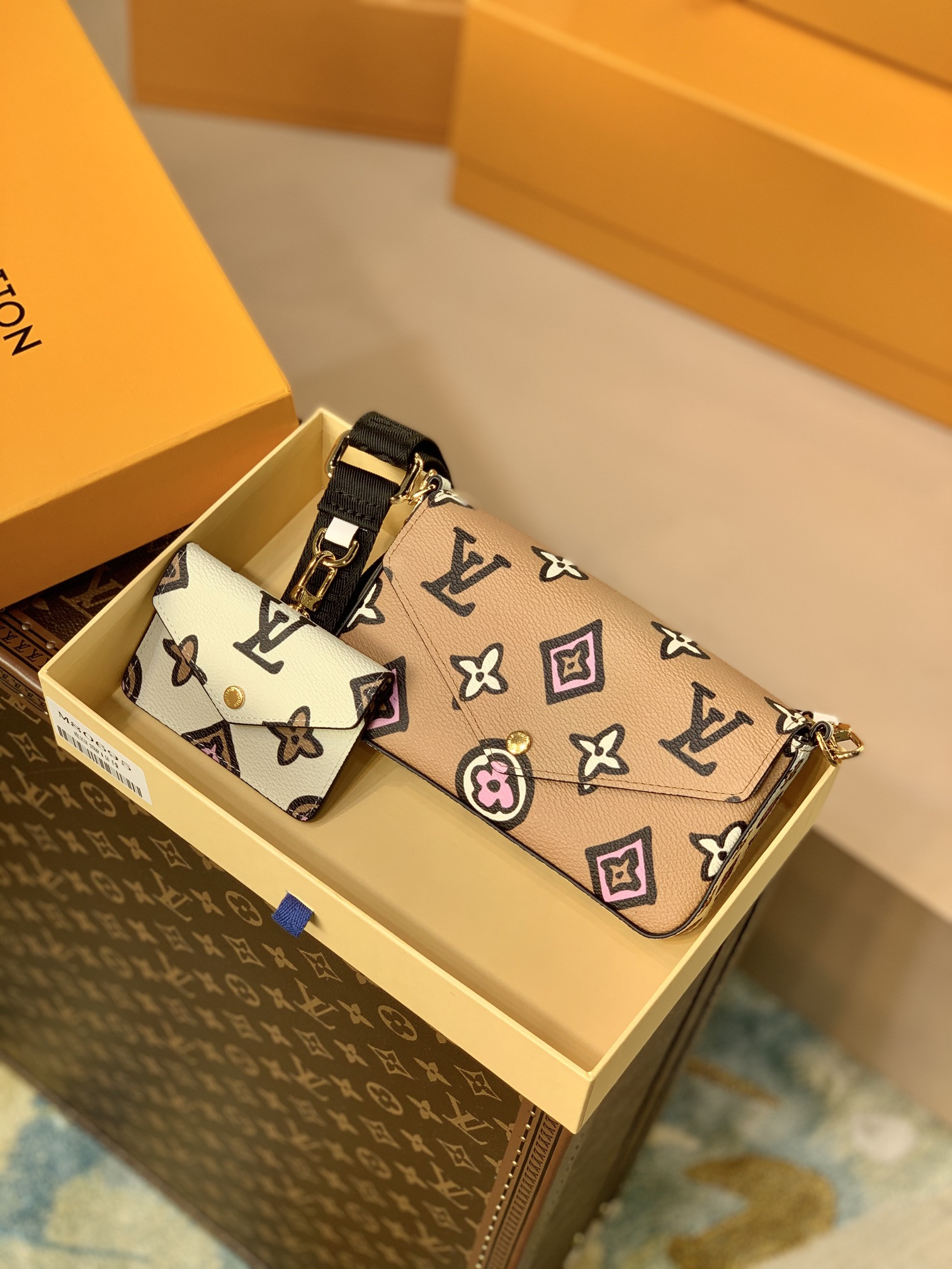 l0*is V*t0n pochette félicie wallet -21*12*3cm