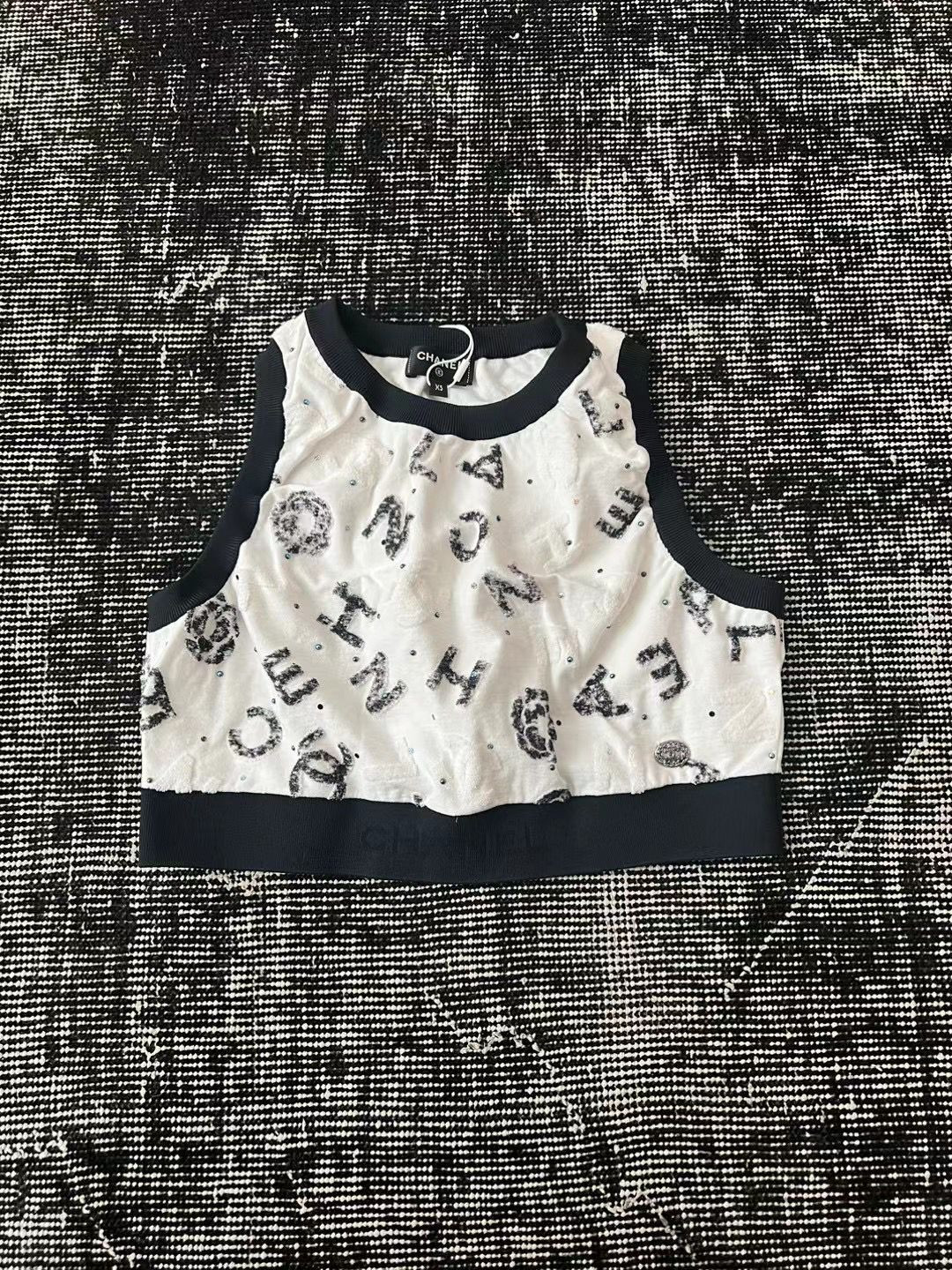 CHANLE Vest