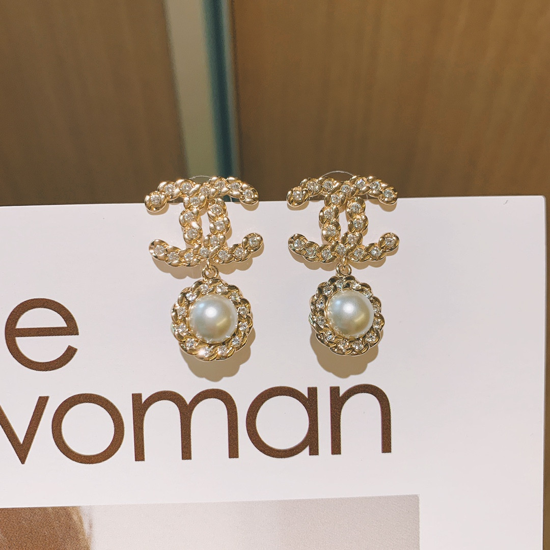 Ch@nel Earring