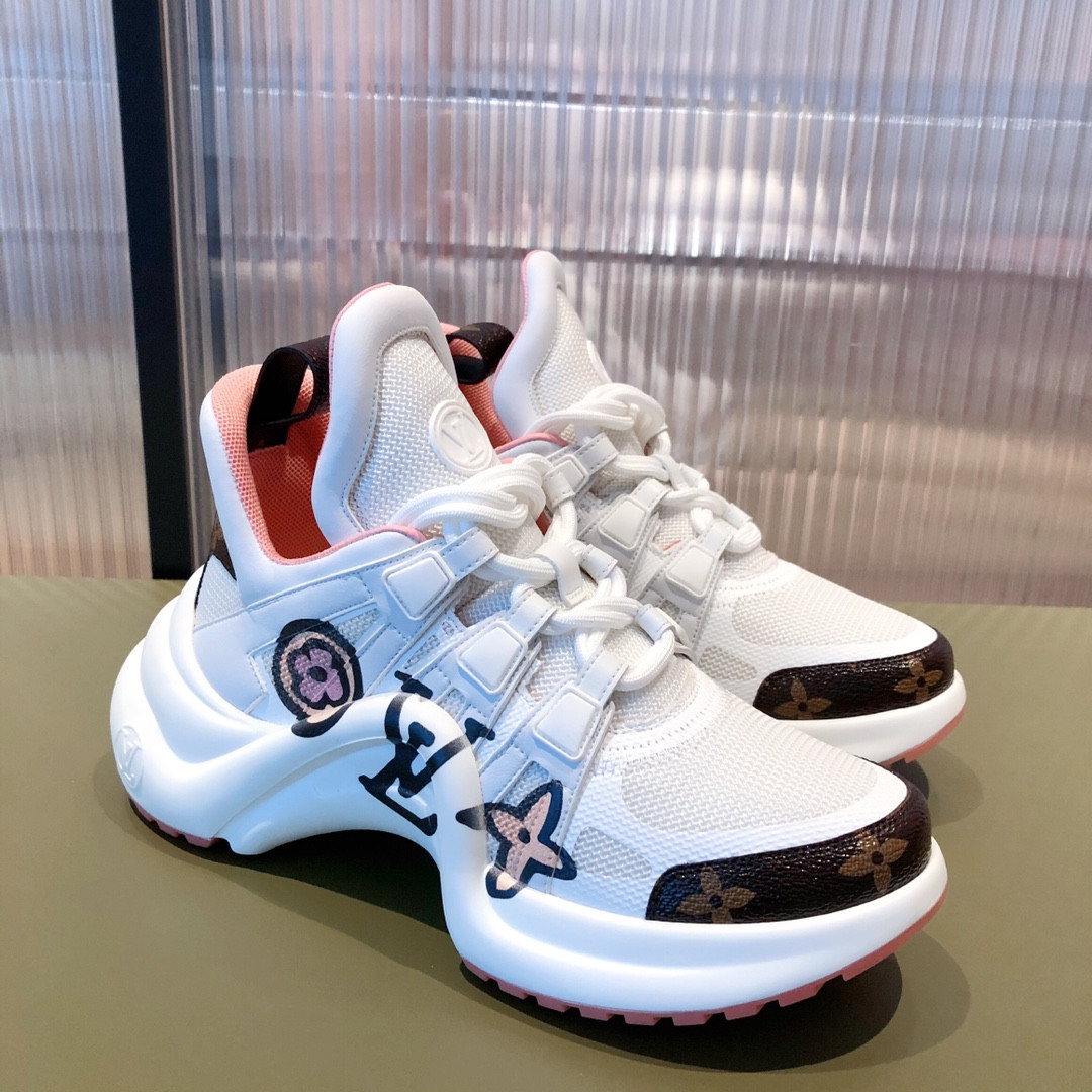 l0*is V*t0n archlight sneaker