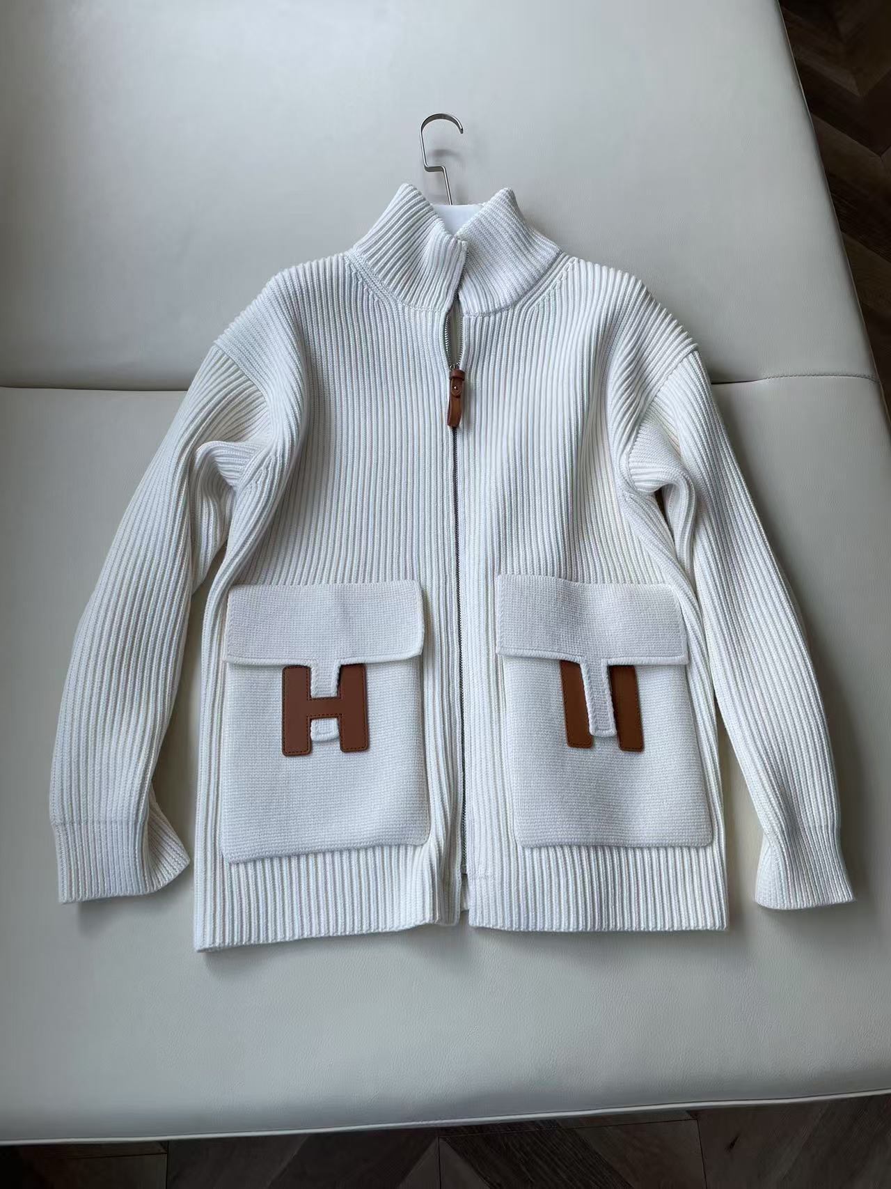 H**me5 fallwinter leather-patch stand collar knit sweater jacket
