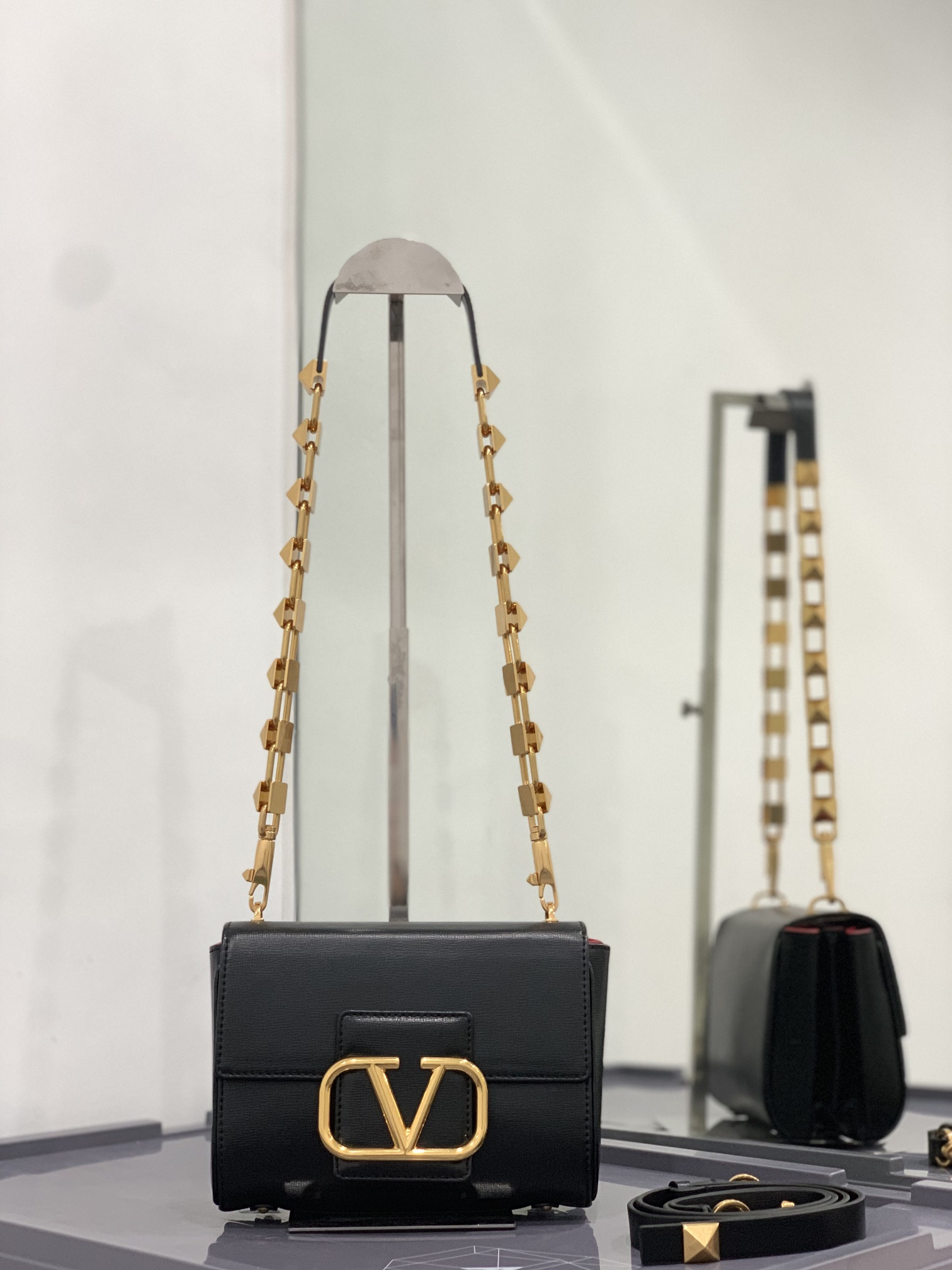 Va1e*ntin0 handbags-20*15*7cm