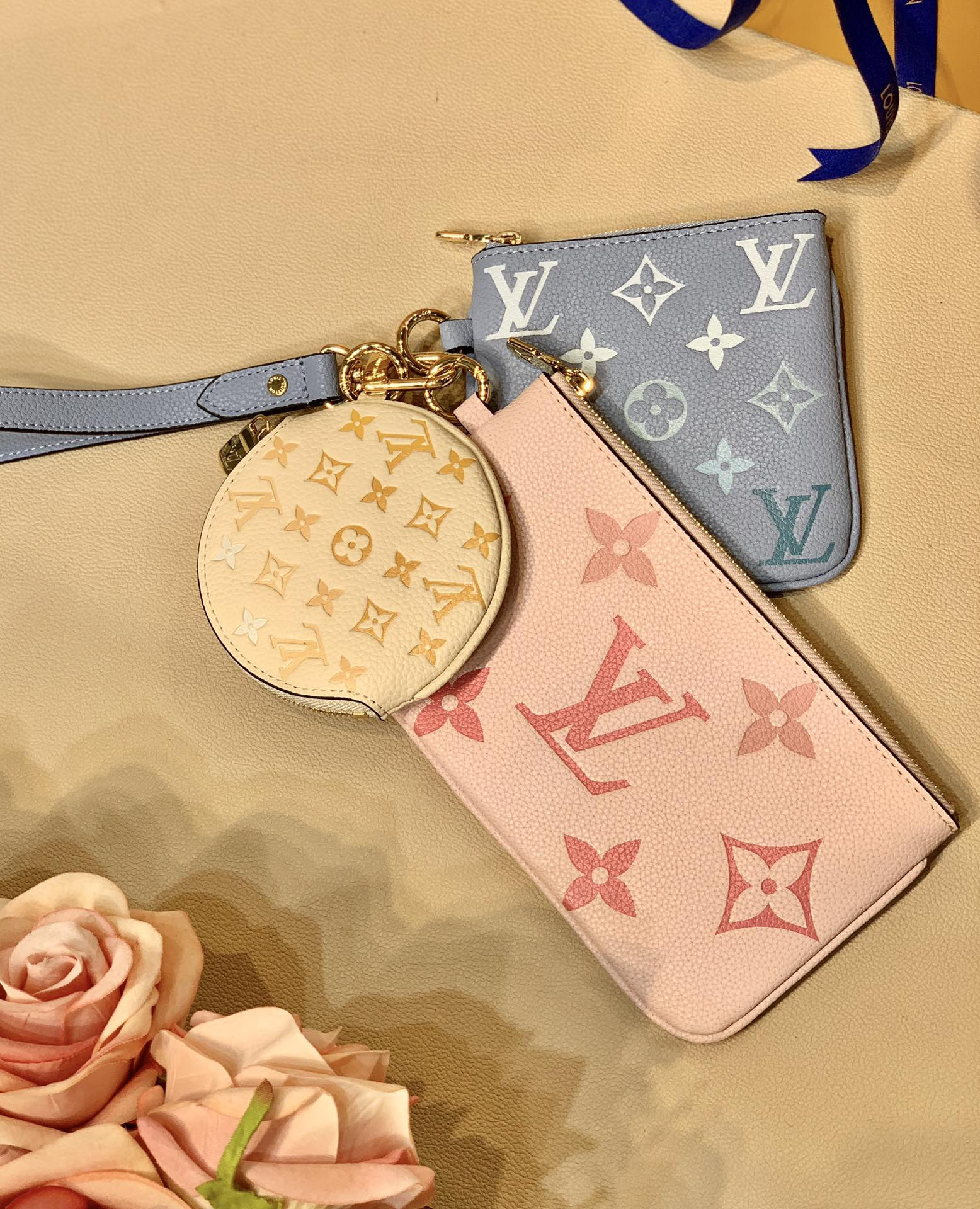 l0*is V*t0n by the pool pouch-20*12*3cm