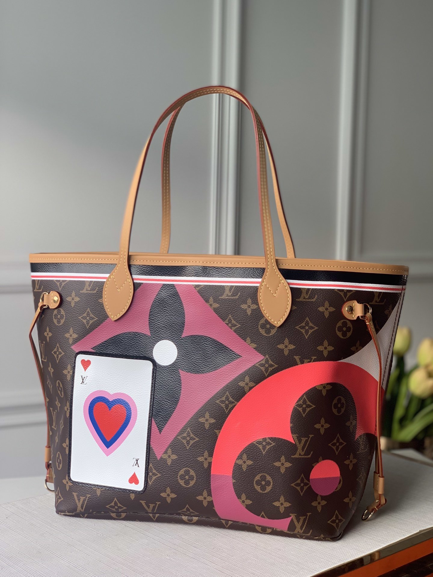 l0*is V*t0n neverfull mm game on-32*29*17cm