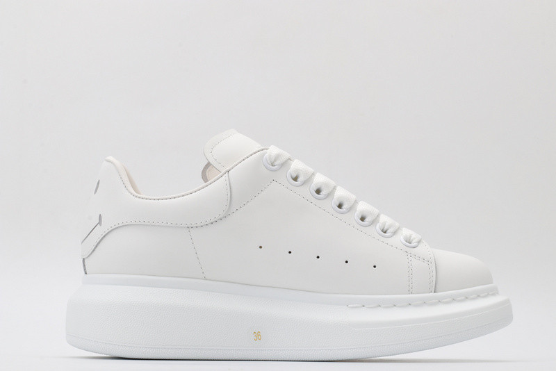 A1exa*der m*q*en sports shoes