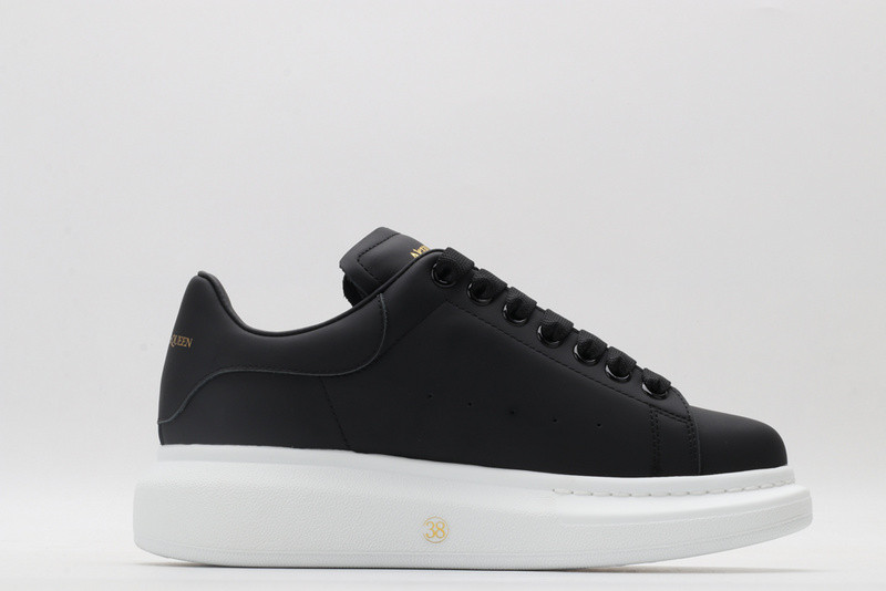 A1exa*der m*q*en sports shoes